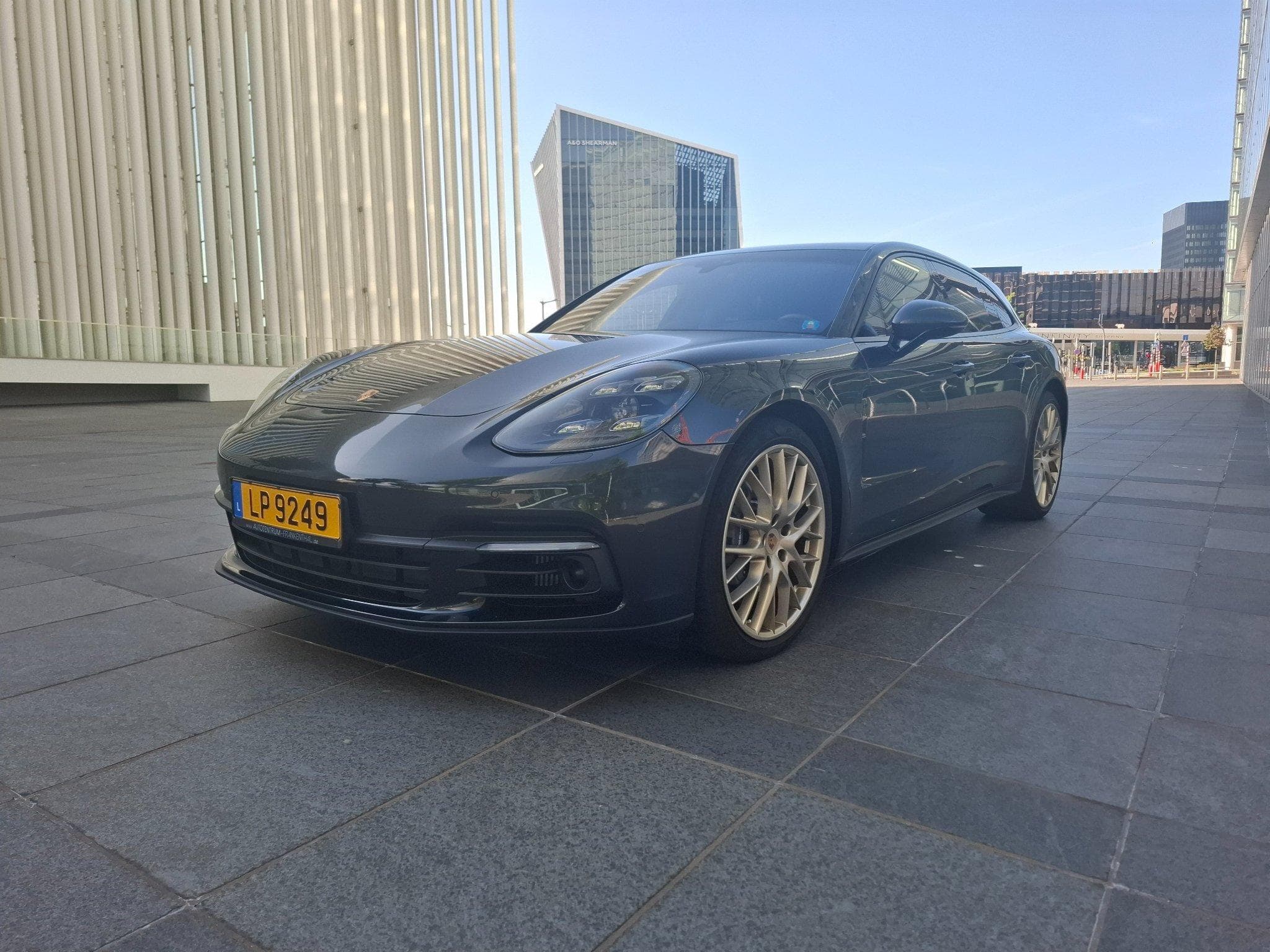 Porsche Panamera 4E Sport Turismo (2020) - Photo 5