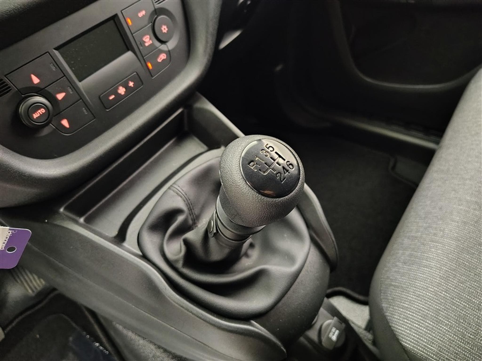Fiat Doblo 1.6 MJET L1 Cargo 3PL *NAVI/CARPLAY/CAMERA/PDC* (2023) - Photo 12