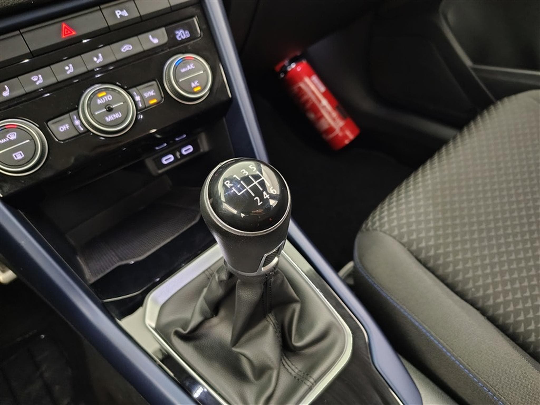 VW T-Roc 1.0 TSI United CARPLAY/CAMERA/SIEGES CH/FULL LED/JA 17" (2021) - Photo 12