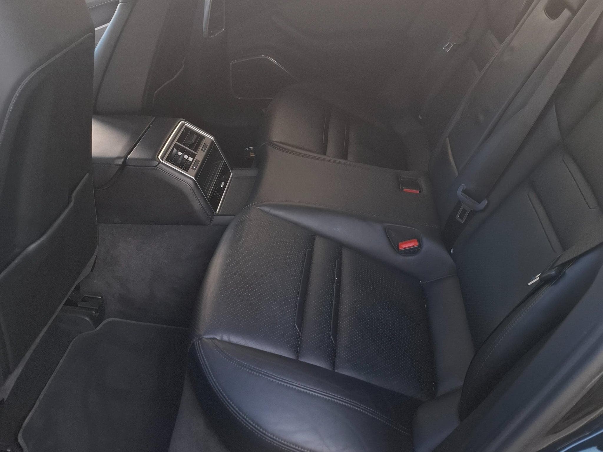 Porsche Panamera 4E Sport Turismo (2020) - Photo 8