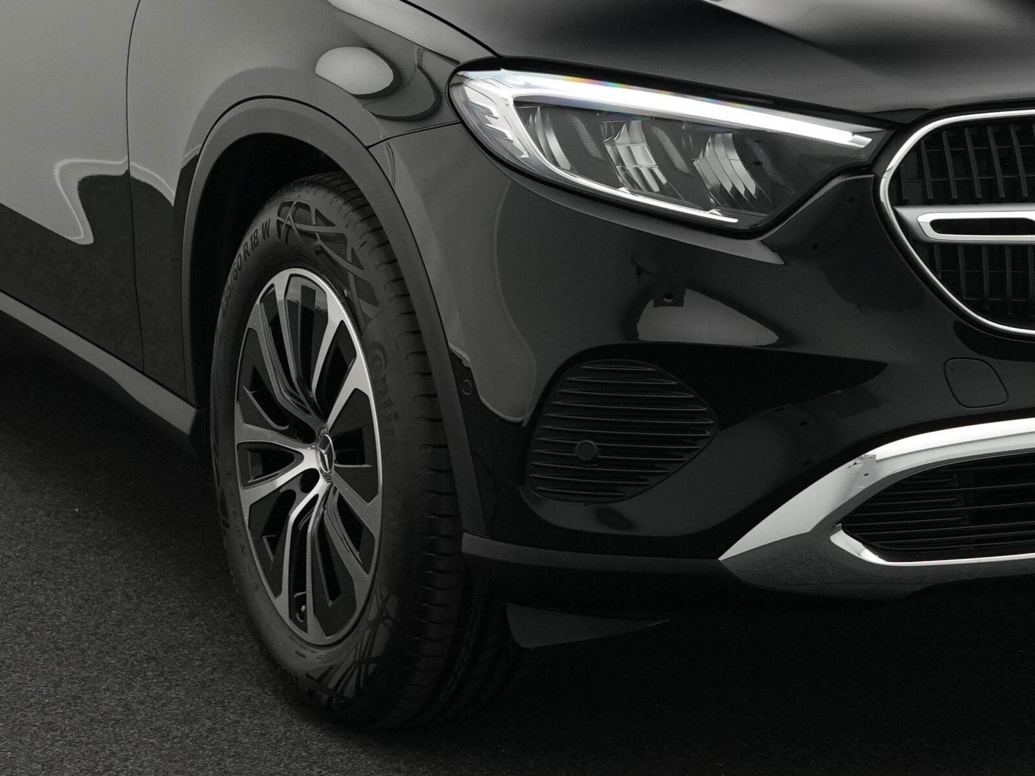 Mercedes GLC 200 d 4MATIC AVANTGARDE Advanced/Navi/AHK. (2025) - Photo 9