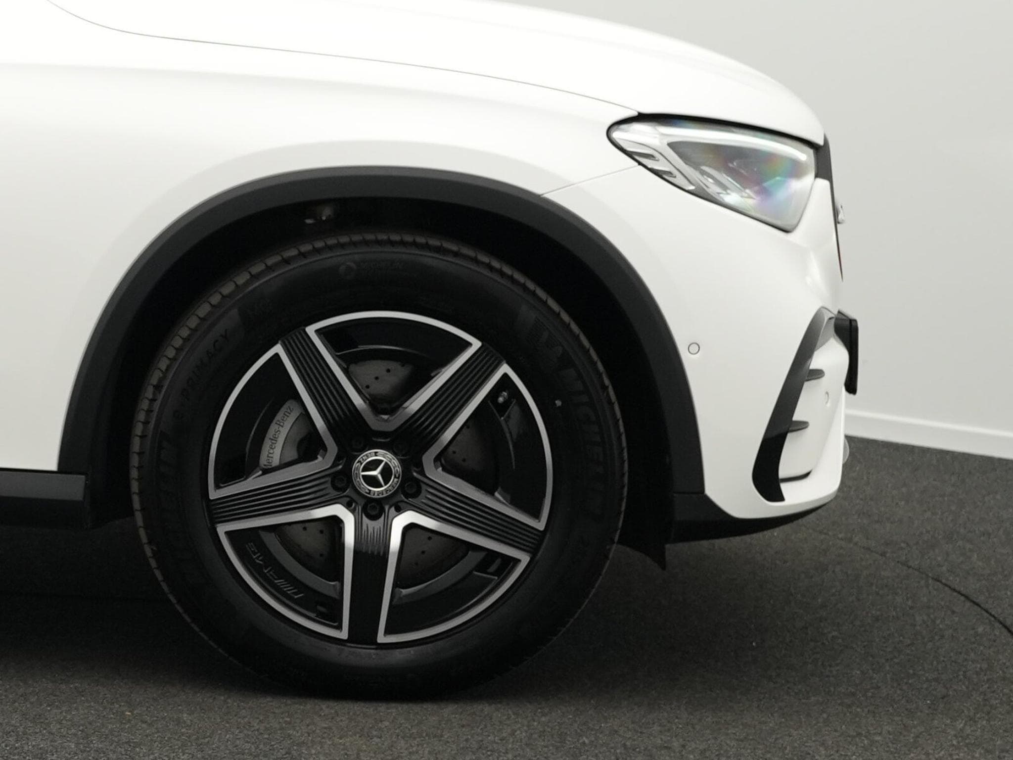 Mercedes GLC 300 d 4M AMG-Line LED+AHK+Night+Memo+Kamera (2024) - Photo 8
