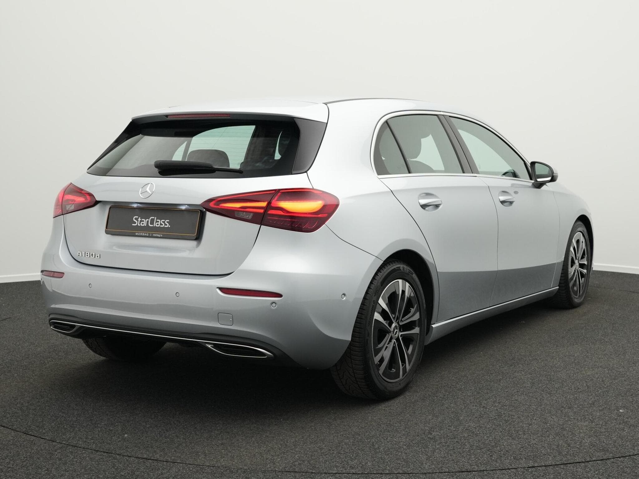 Mercedes A 180 d Progressive LED+Kamera+MBUX+Apple (2024) - Photo 3