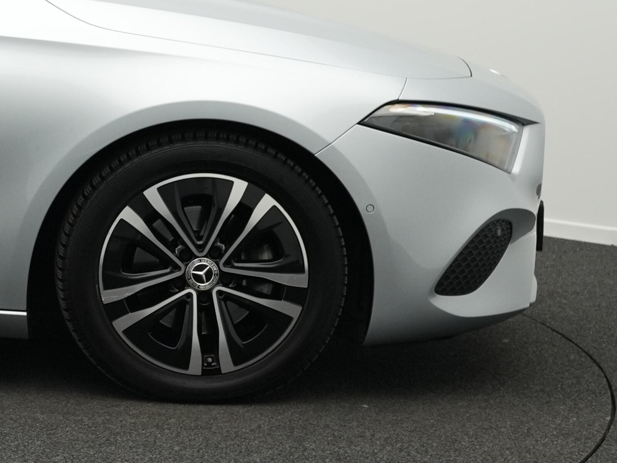 Mercedes A 180 d Progressive LED+Kamera+MBUX+Apple (2024) - Photo 8