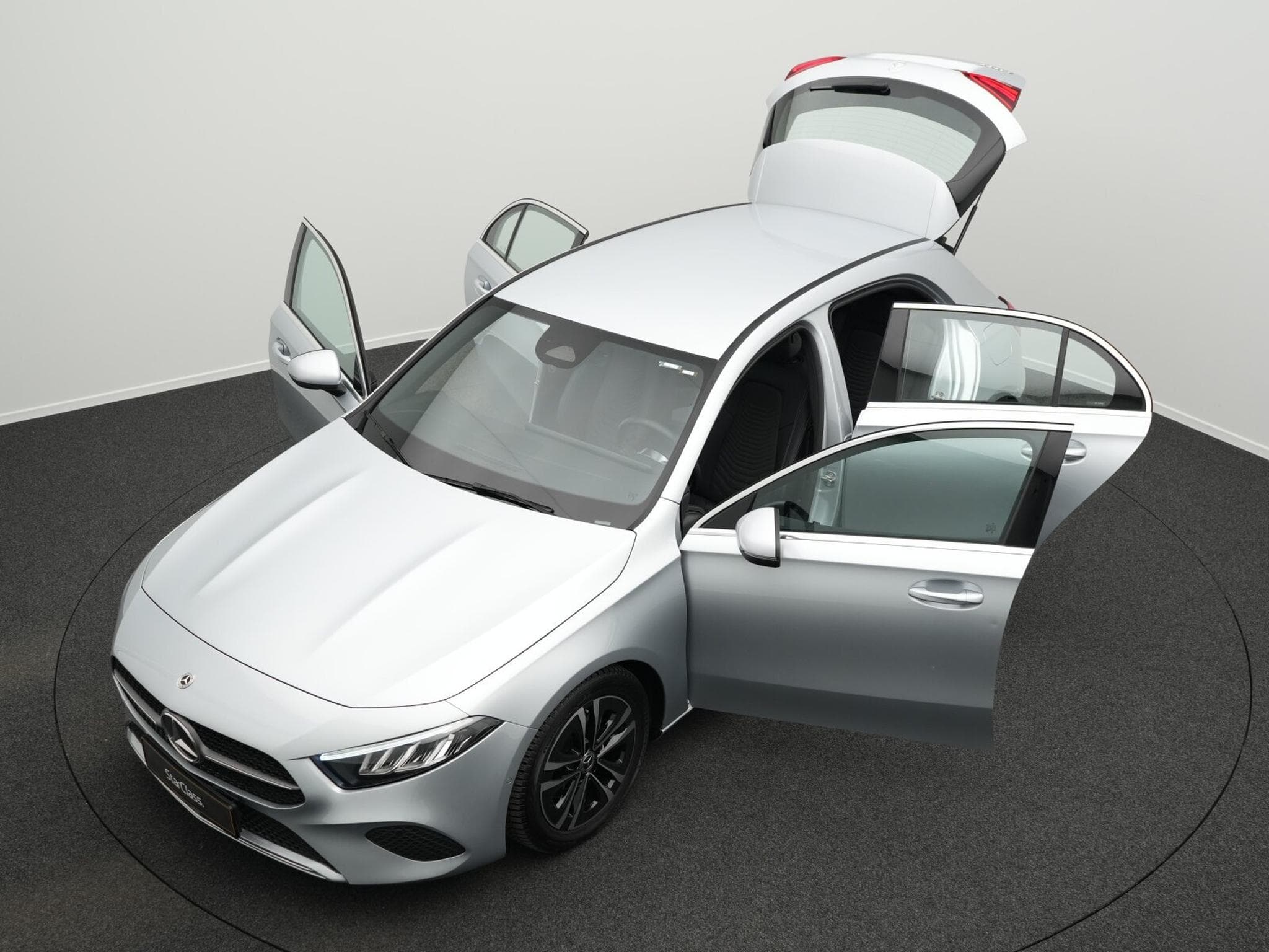 Mercedes A 180 d Progressive LED+Kamera+MBUX+Apple (2024) - Photo 14