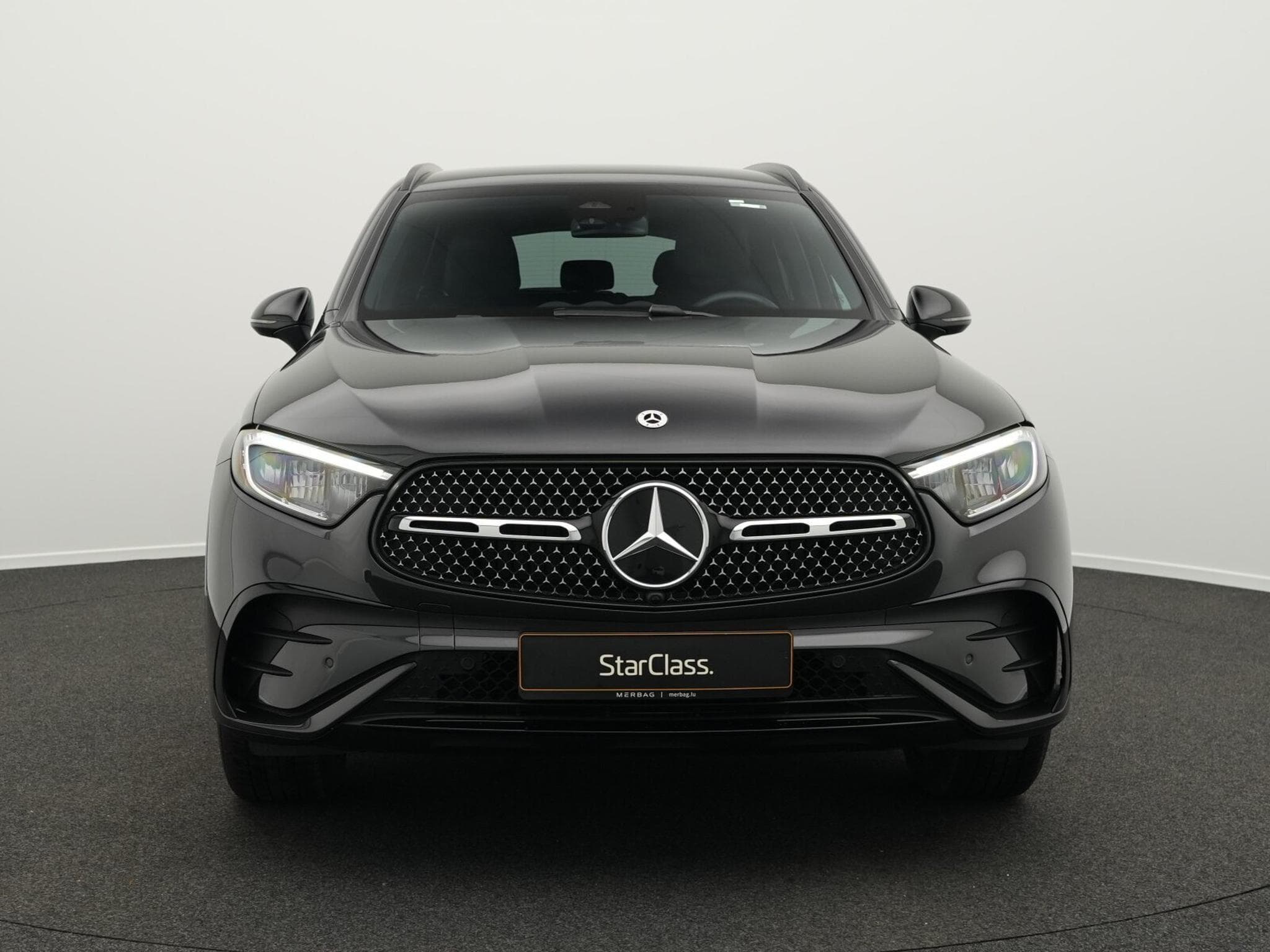 Mercedes GLC 300 d 4M AMG-Line LED+Kamera+AHK+Night+Memo (2025) - Photo 2