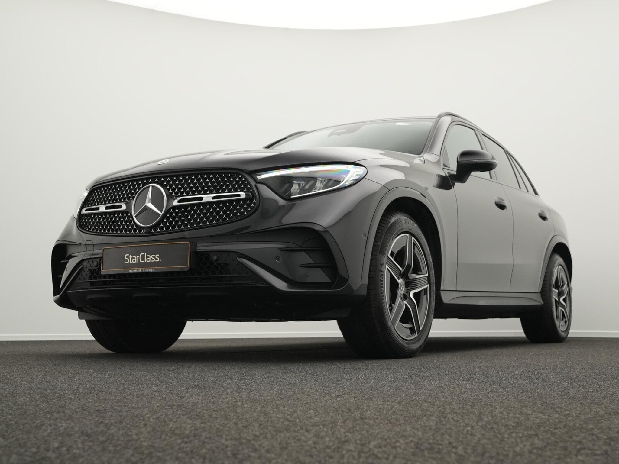 Mercedes GLC 300 d 4M AMG-Line LED+Kamera+AHK+Night+Memo (2025) - Photo 10