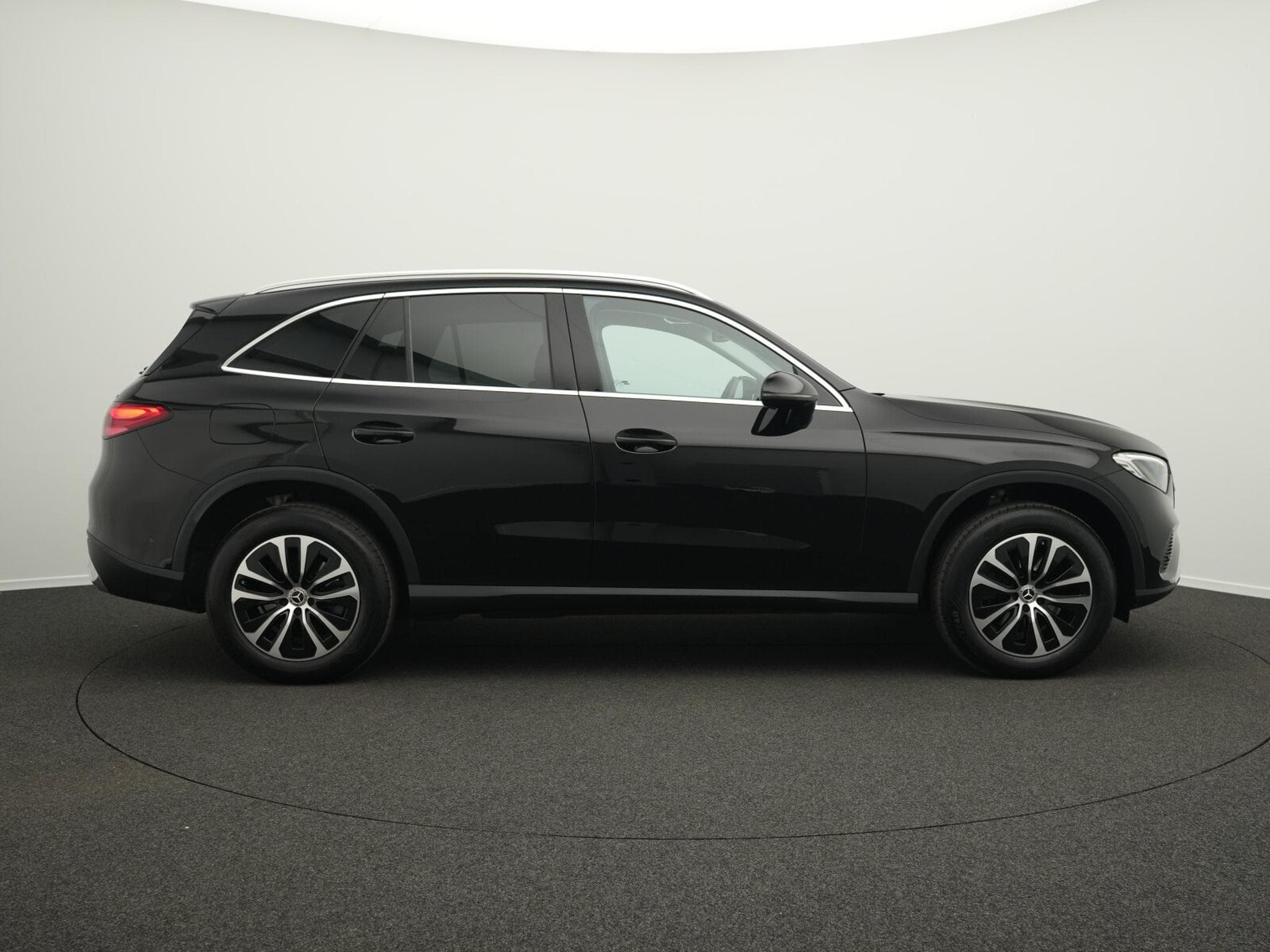 Mercedes GLC 220 d 4MATIC (2023) - Photo 5