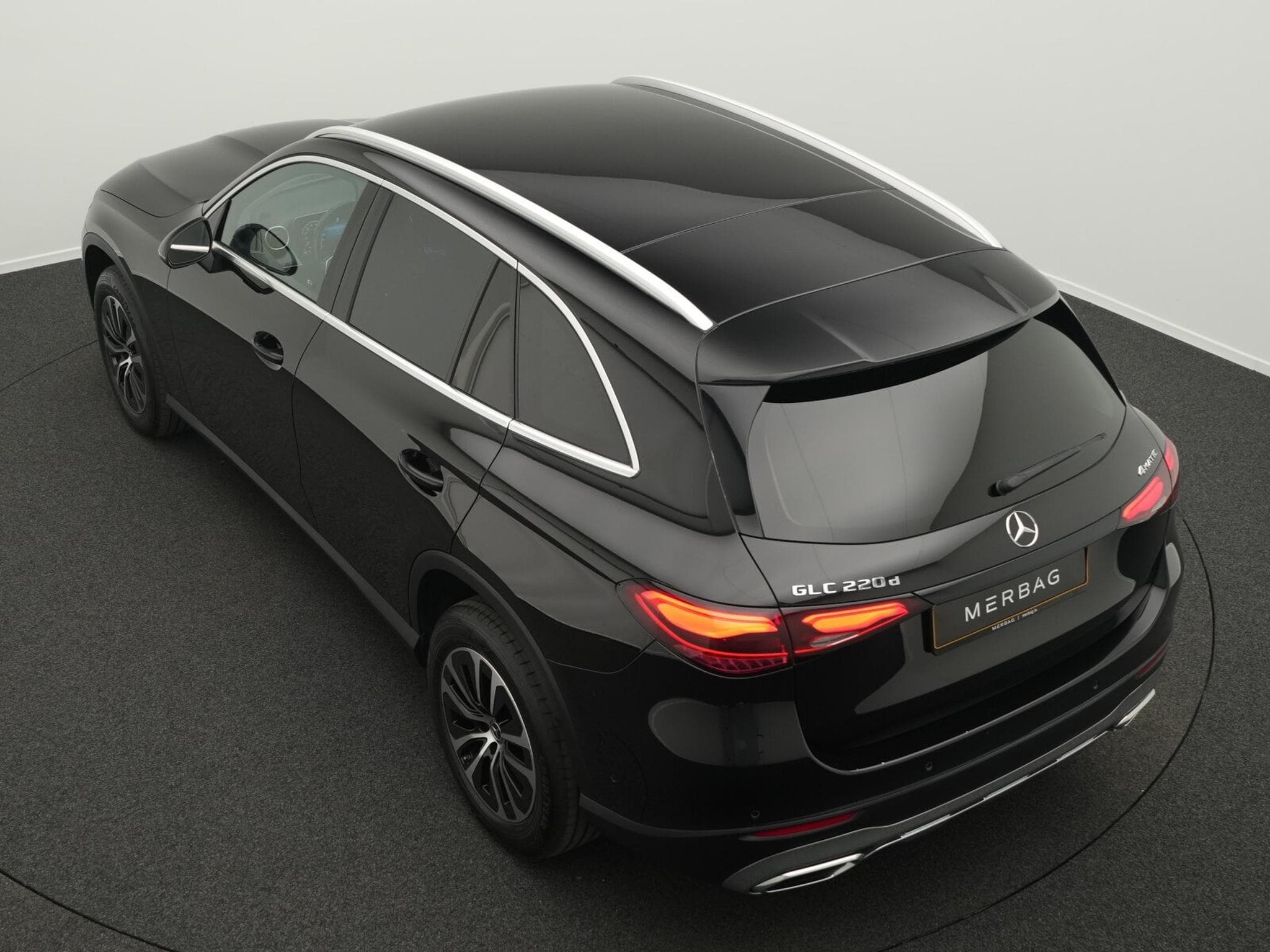 Mercedes GLC 220 d 4MATIC (2023) - Photo 13
