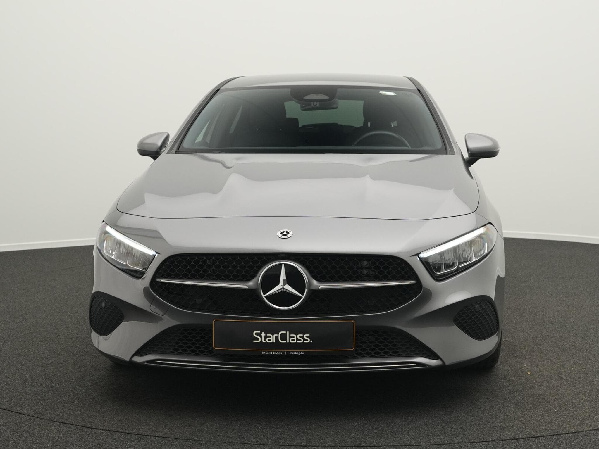 Mercedes A 180 d Progressive LED+Kamera+MBUX (2025) - Photo 2