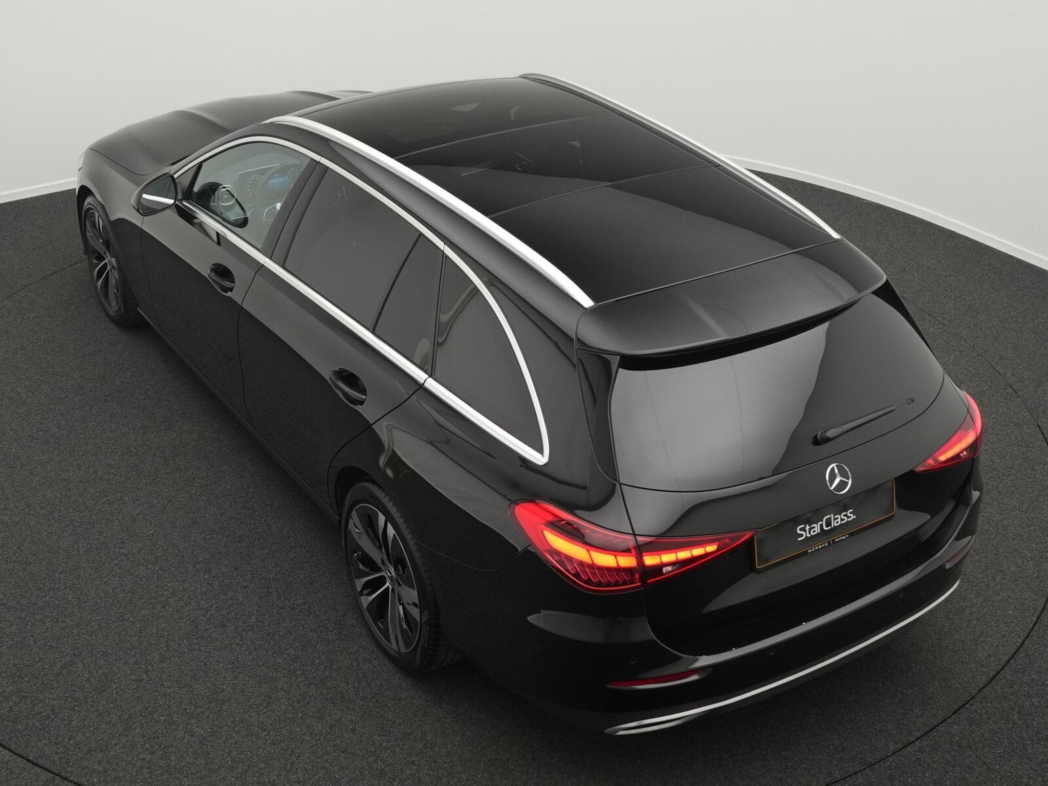 Mercedes C 200 d T. Avantgarde LED+Pano+Memo (2025) - Photo 13