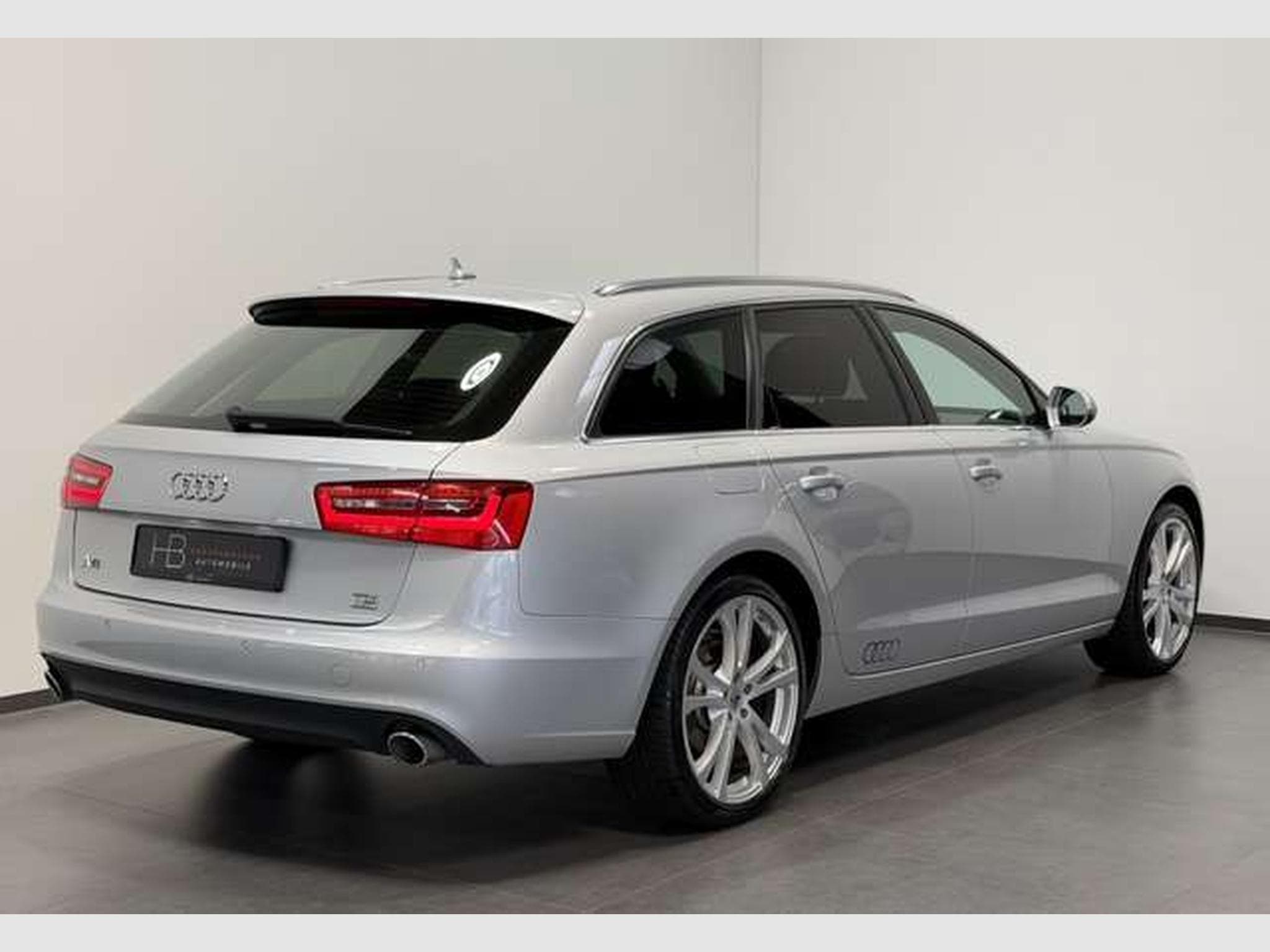 Audi A6 3.0 TDI q. Avant S-Tr *18 *AHK *Leder *BOSE (2013) - Photo 5