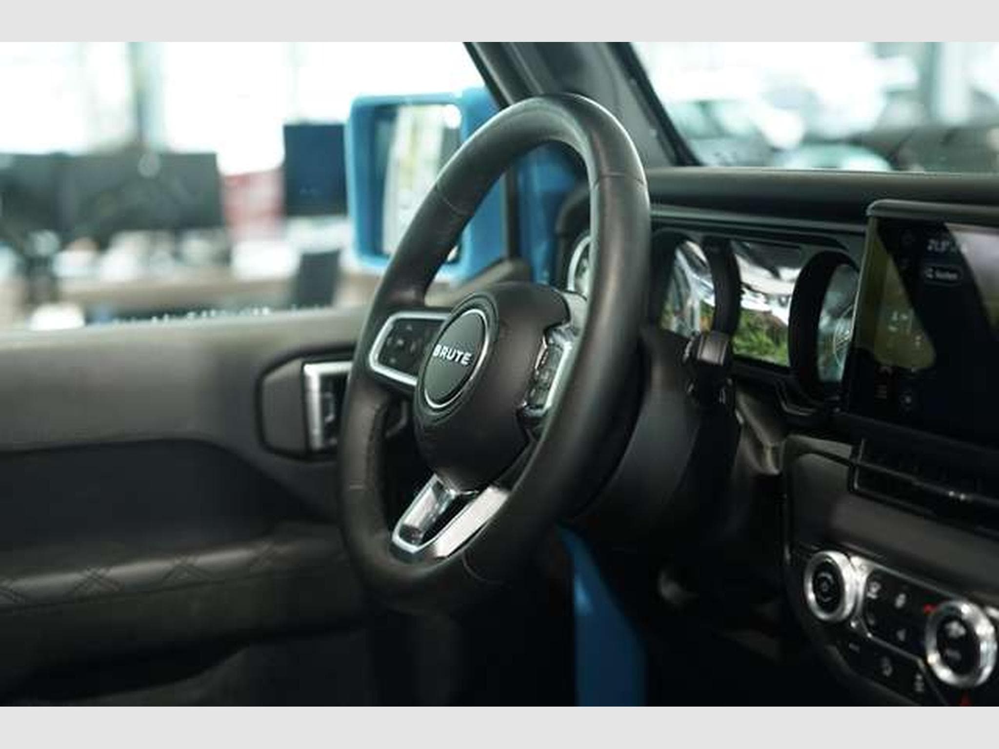 Jeep Wrangler BRUTE 2.0 T-GDI Sahara *1.H *Sonderlack (2025) - Foto 26