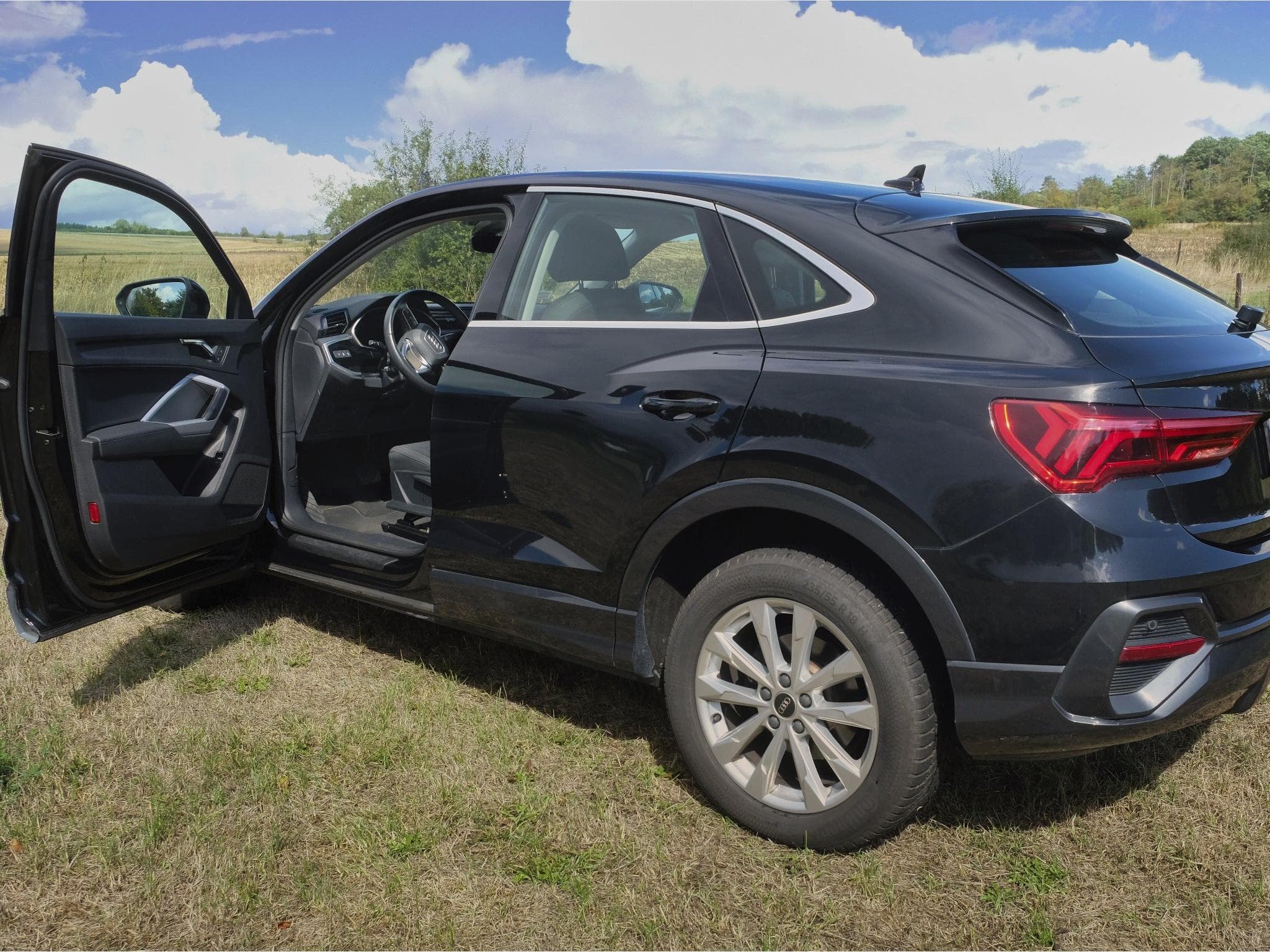 Audi Q3 35 TDI Sportback S Tronic (2022) - Foto 6