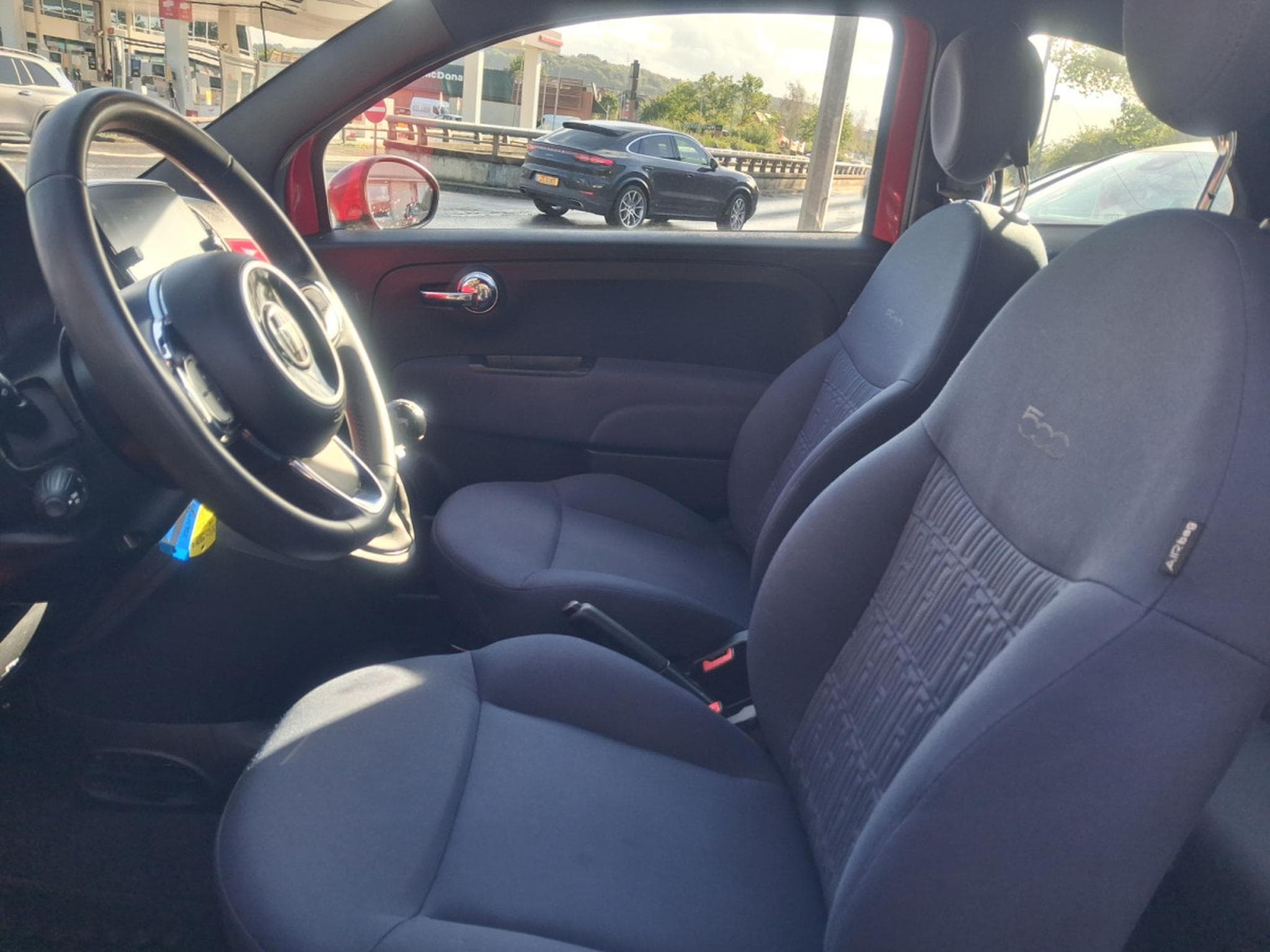 Fiat 500 1.0 70CH CABRIOLET (2023) - Photo 23
