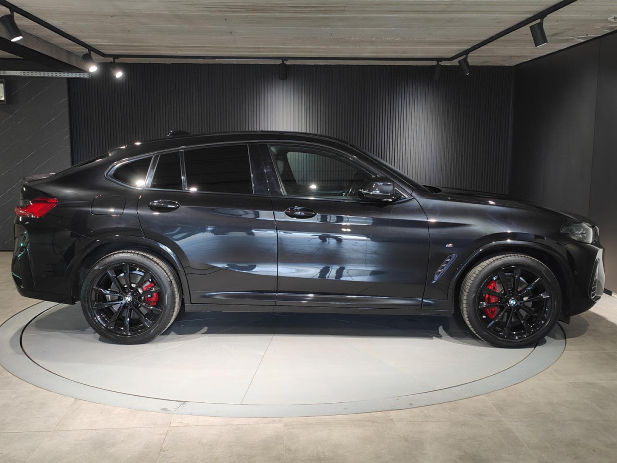 BMW X4 XDRIVE20I PACK M TOIT OUVRANT CARPLAY CAMERA 360 (2022) - Photo 2