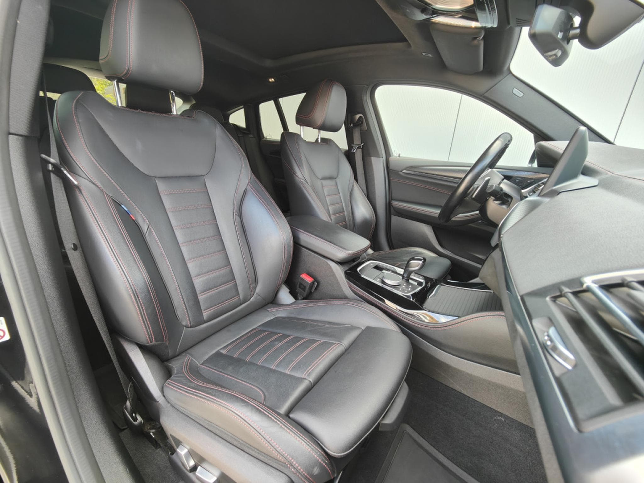 BMW X4 XDRIVE20I PACK M TOIT OUVRANT CARPLAY CAMERA 360 (2022) - Photo 7