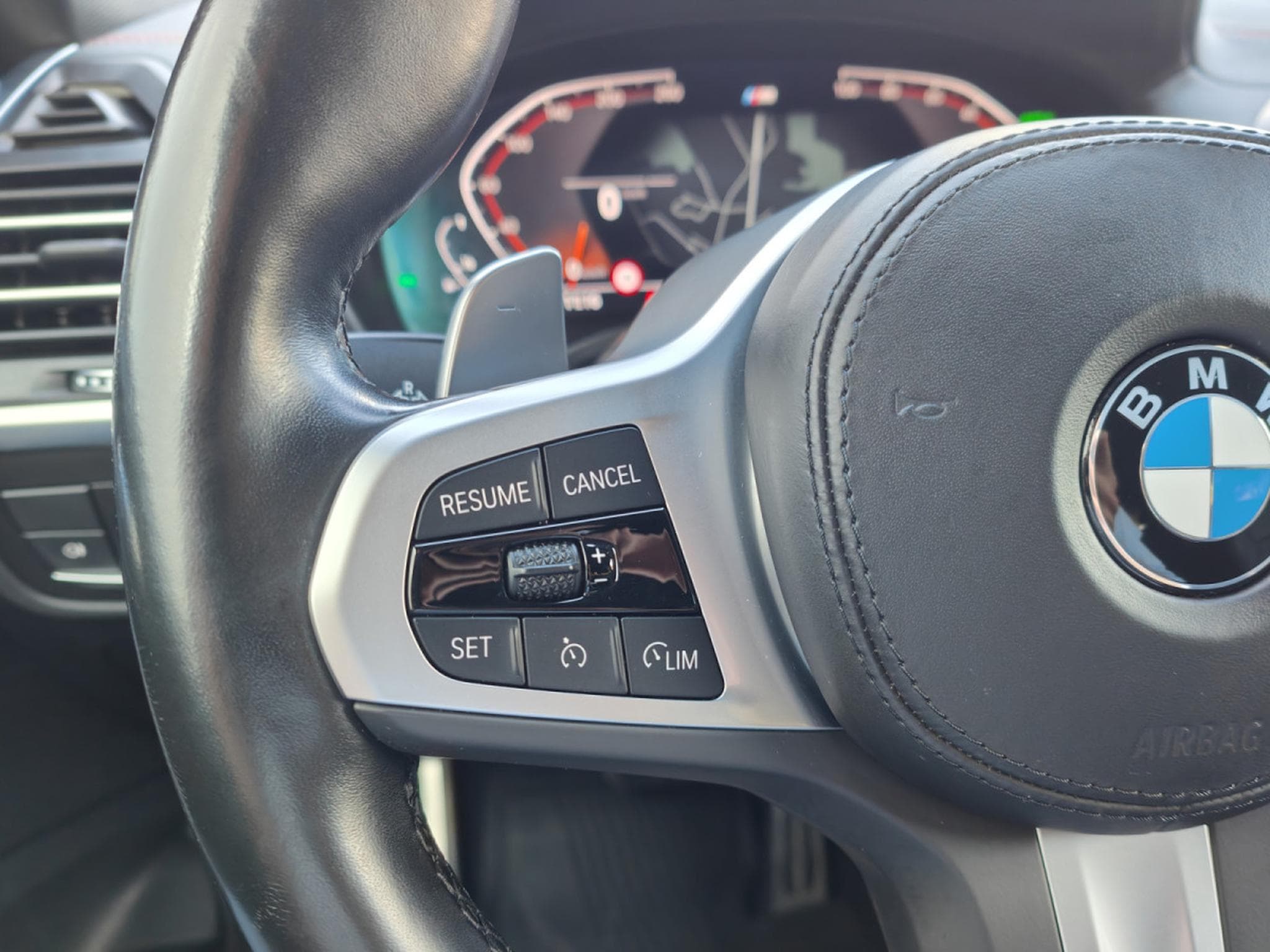 BMW X4 XDRIVE20I PACK M TOIT OUVRANT CARPLAY CAMERA 360 (2022) - Photo 23