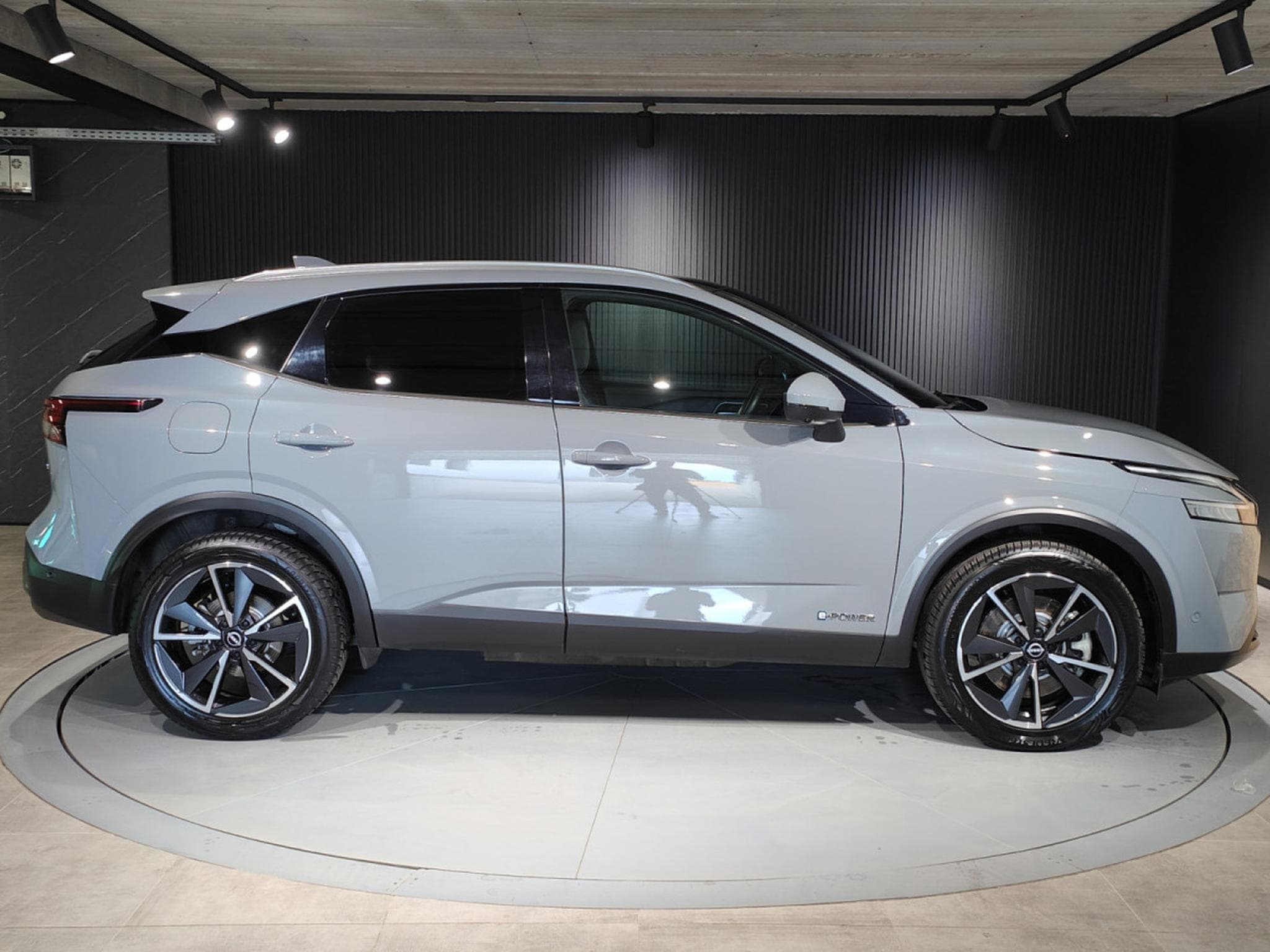 Nissan Qashqai E-POWER TEKNA TOIT PANO CAMERA 360 GPS (2024) - Photo 2