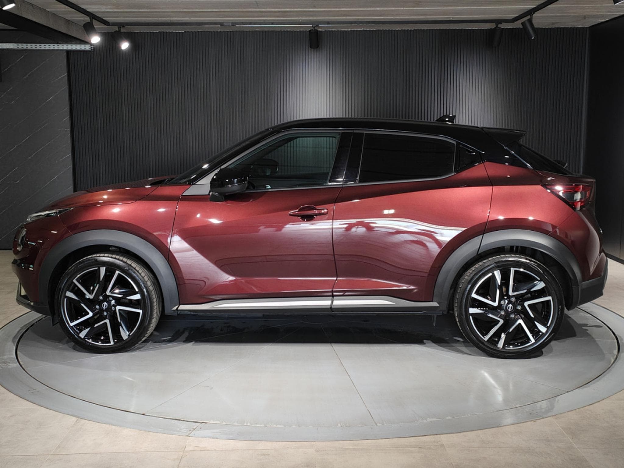 Nissan Juke 1.6 HYBRID DCT N-DESIGN CARPLAY GPS CAMERA LED VIRTUAL (2025) - Photo 5