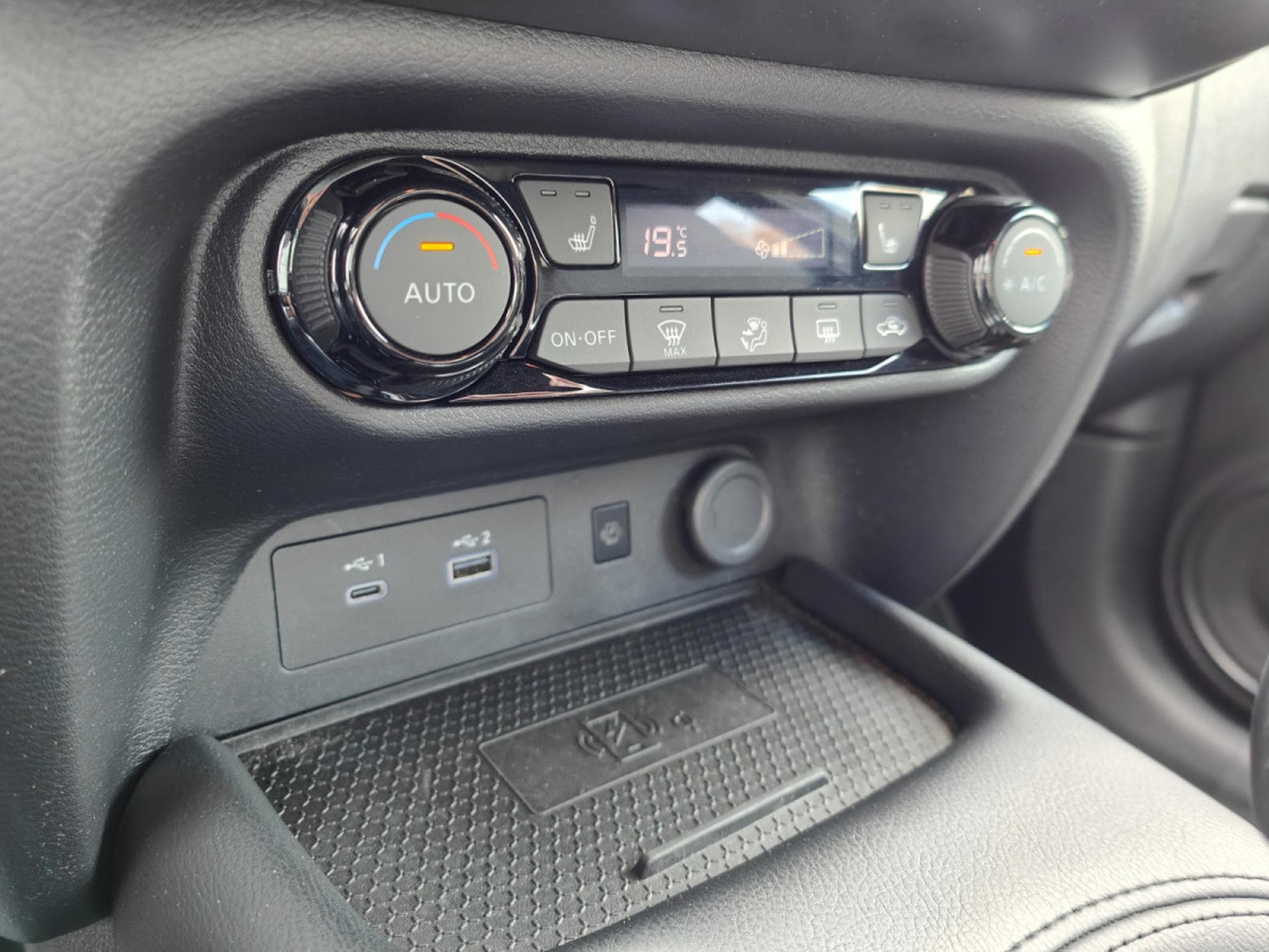 Nissan Juke 1.6 HYBRID DCT N-DESIGN CARPLAY GPS CAMERA LED VIRTUAL (2025) - Photo 15