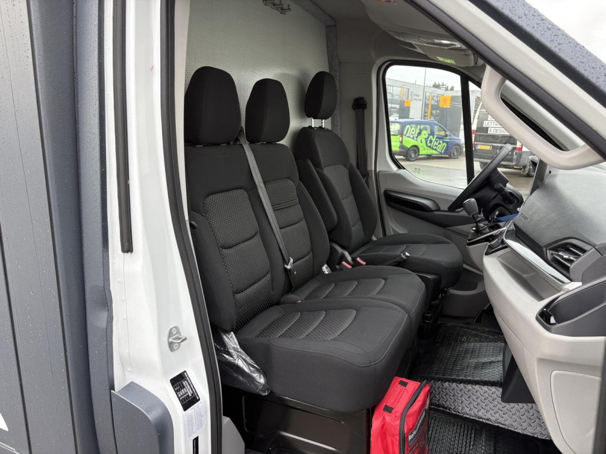Maxus Deliver 9 3.5T MAXUS DELIVER 9 - MSG STALLION LIGHT (2026) - Photo 7