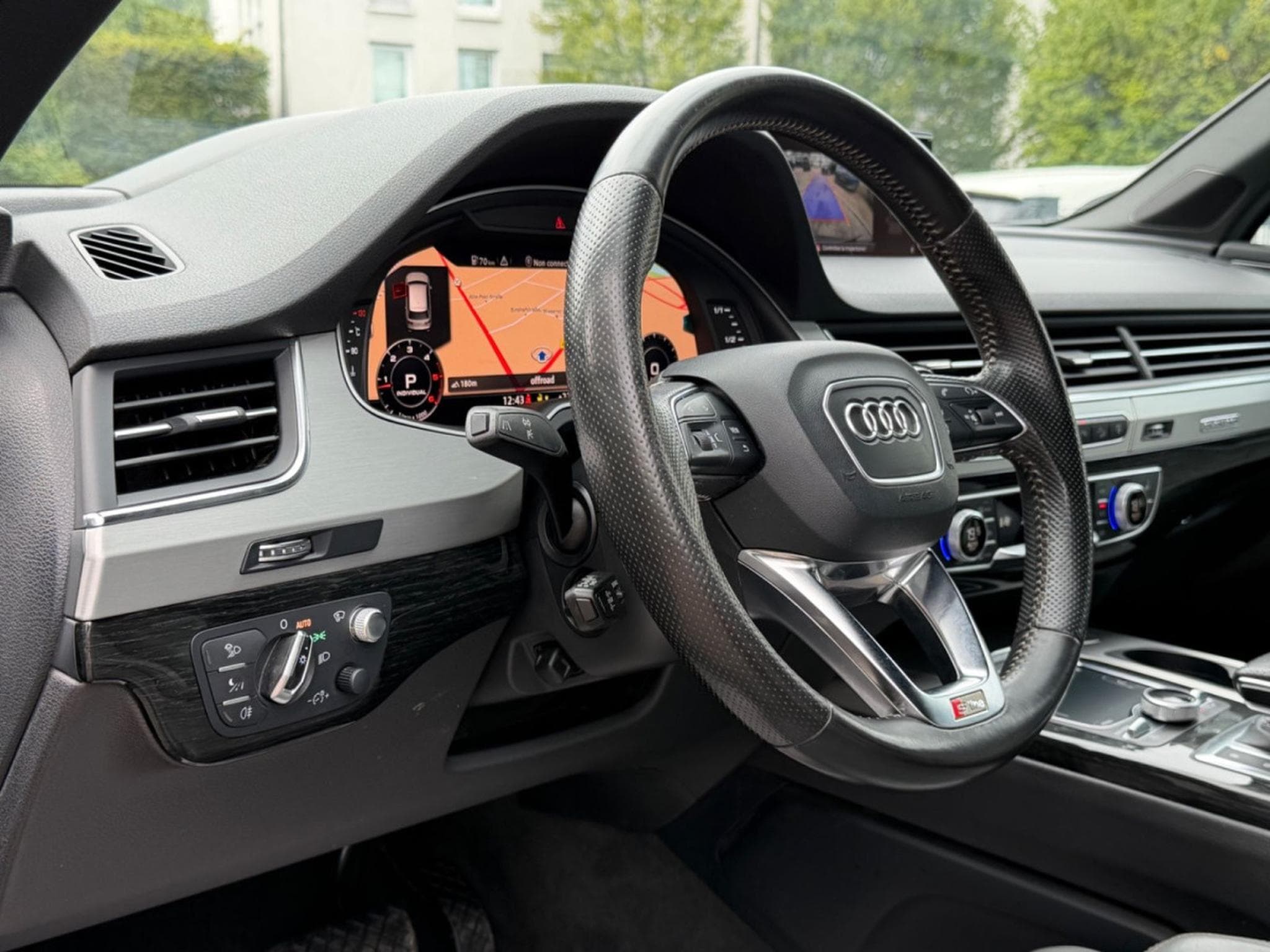 Audi Q7 e-tron Q7 3.0 TDI quattro S-LINE/HEADUP/7xsitzer/1.HAND (2016) - Foto 12