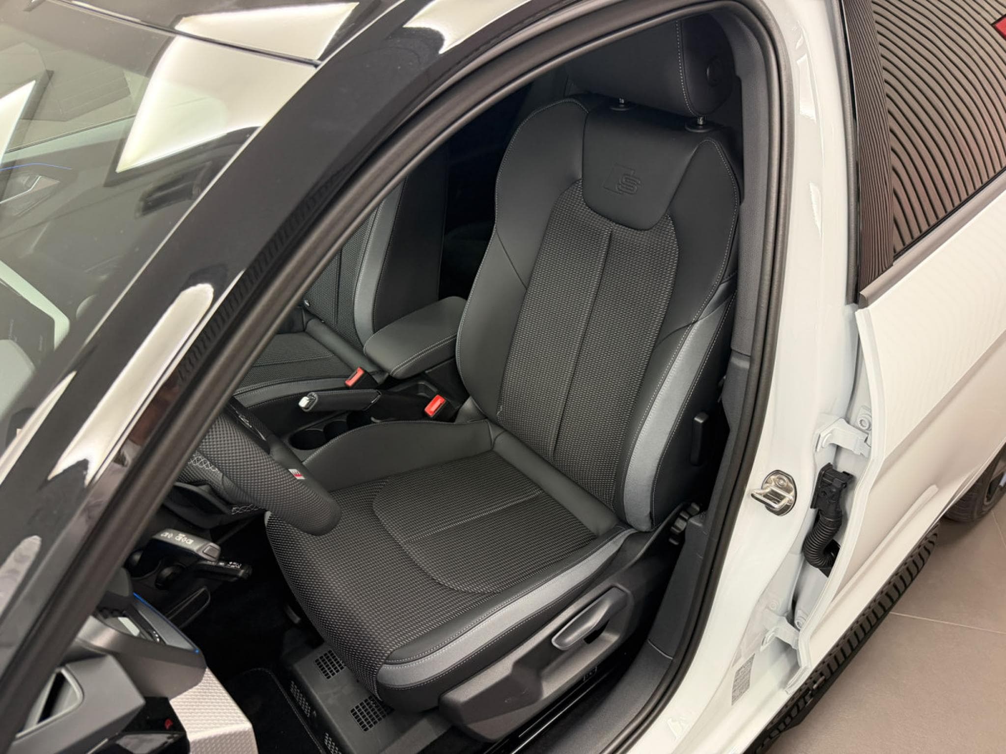 Audi A1 Sportback S line Plus 207 CH / 152 kW S tronic (2026) - Foto 2