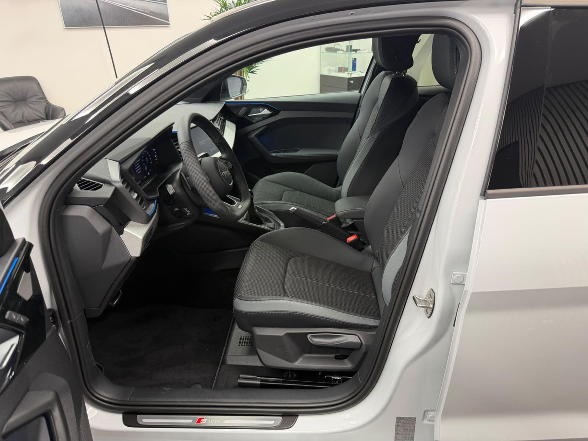 Audi A1 Sportback S line Plus 207 CH / 152 kW S tronic (2026) - Foto 3