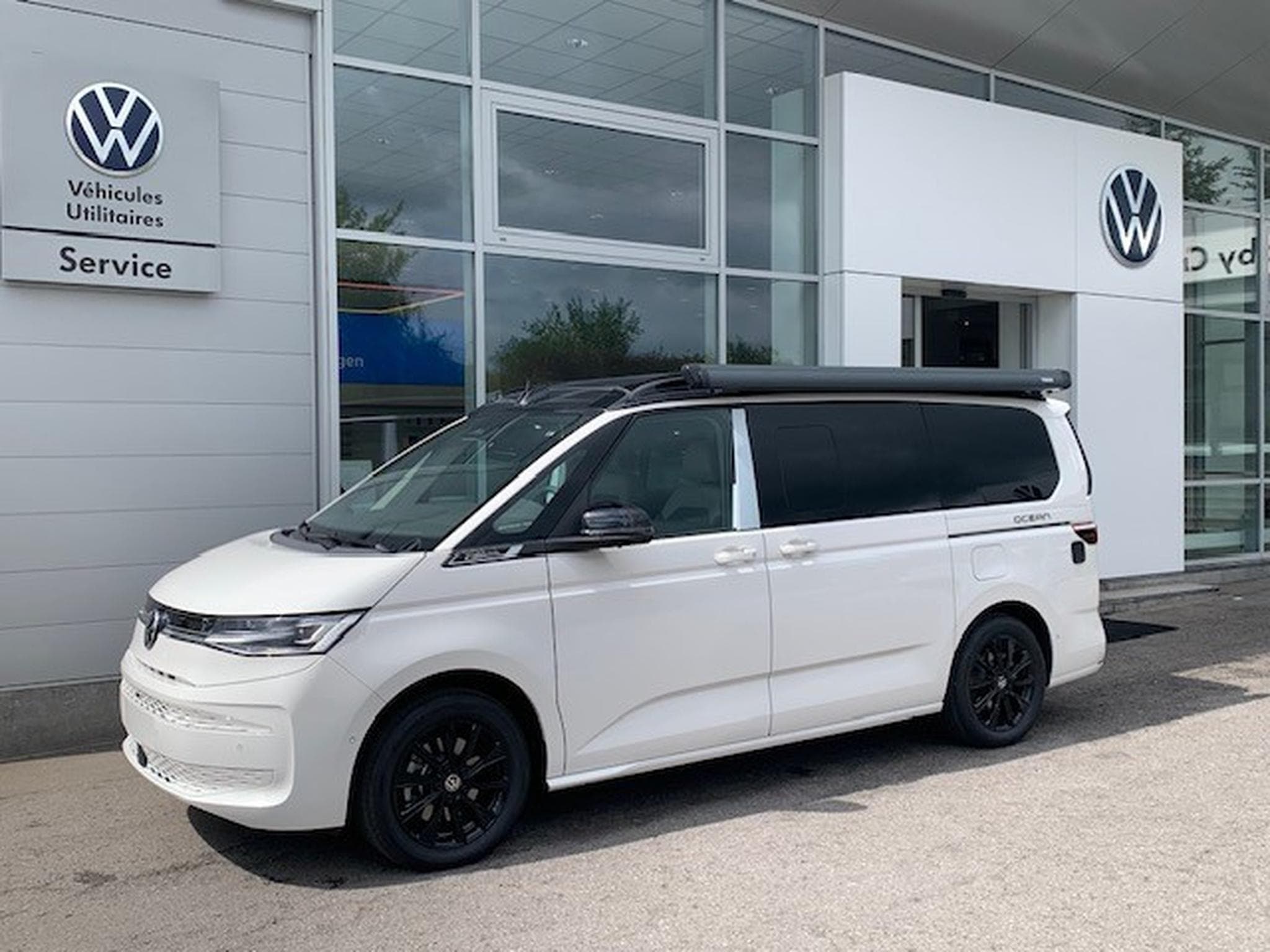 VW California OCEAN LP4 2.0TDI 150CV DSG7 (2026) - Photo 1