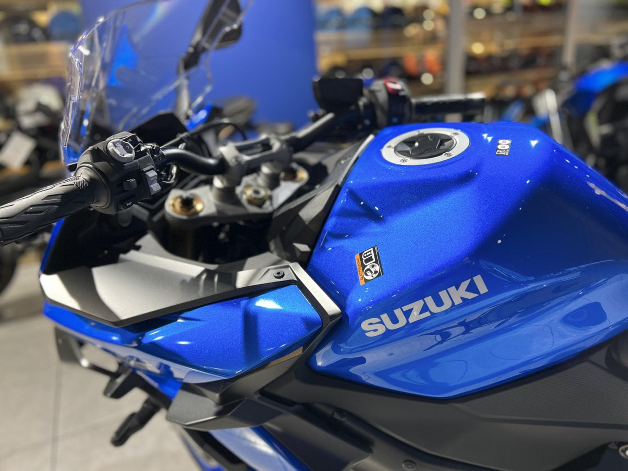 Suzuki GSX-S 1000 GT (2026) - Photo 5