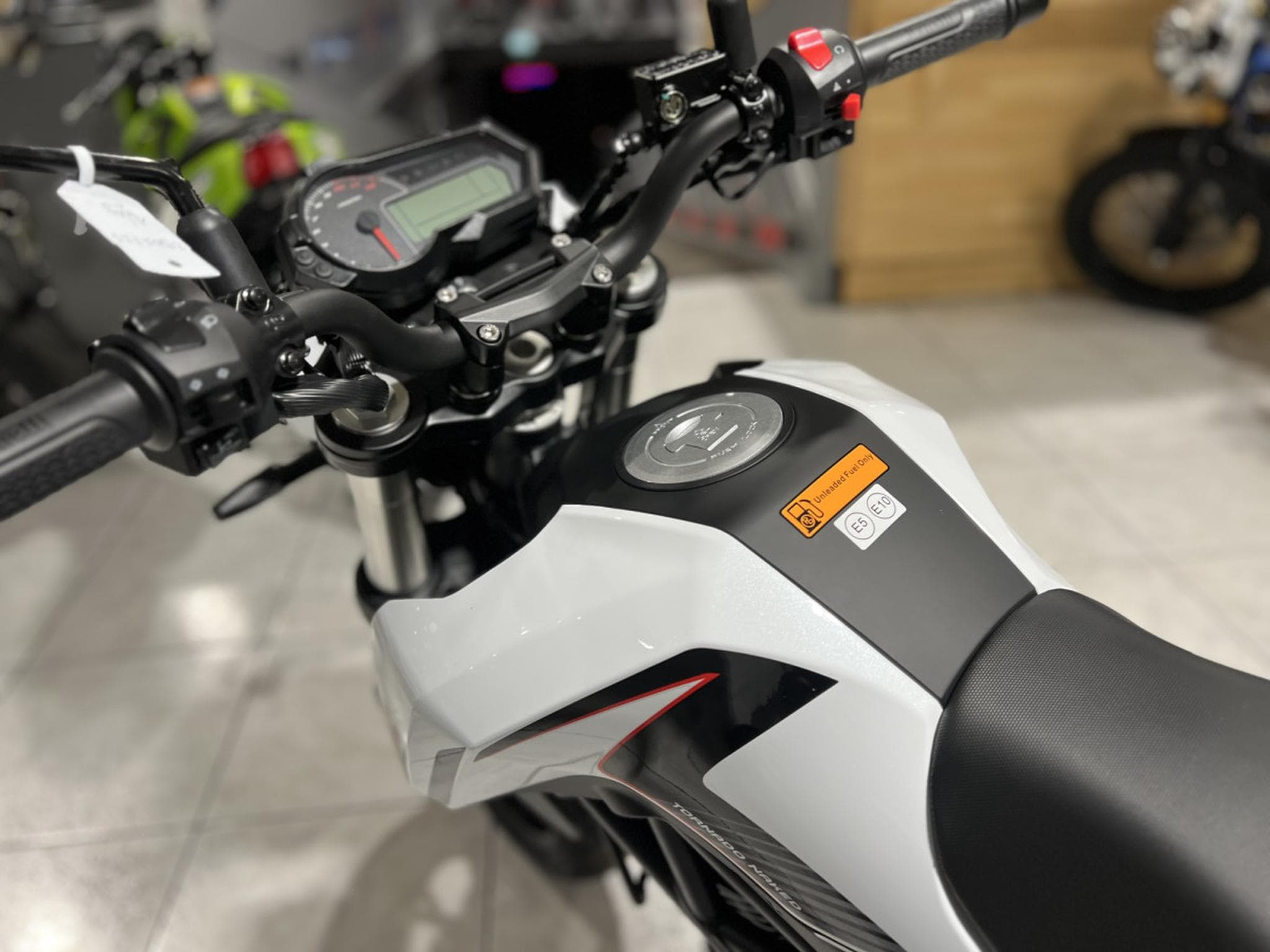 Benelli Tornado TNT (2026) - Photo 6