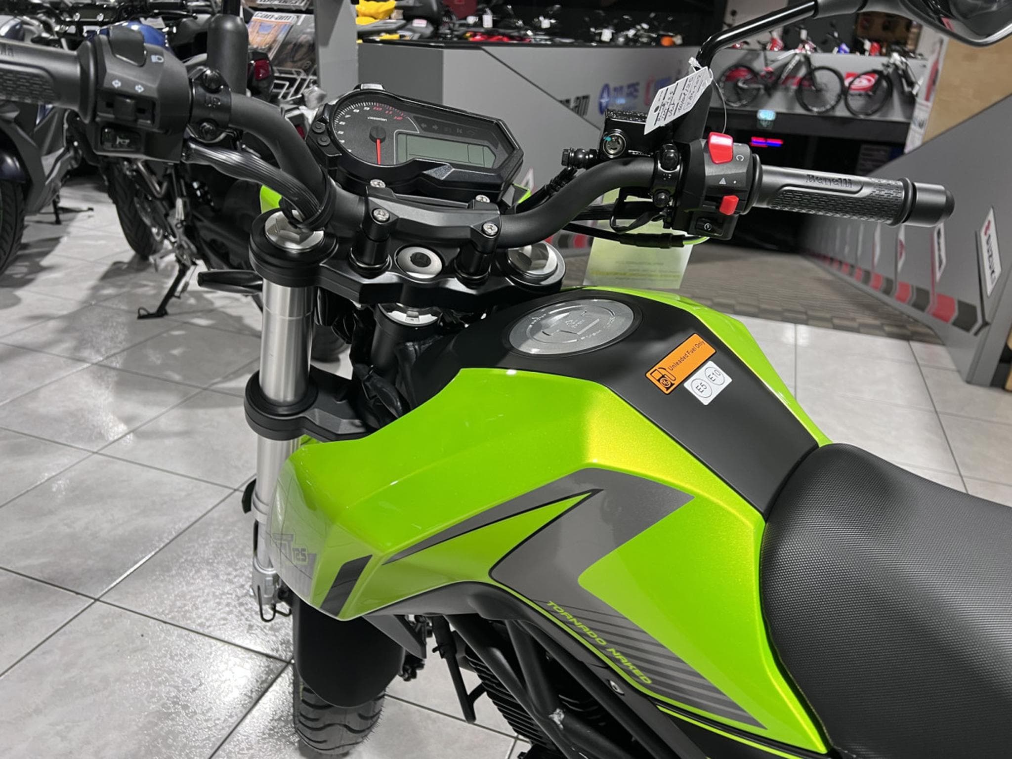 Benelli Tornado NAKED T (2026) - Photo 6