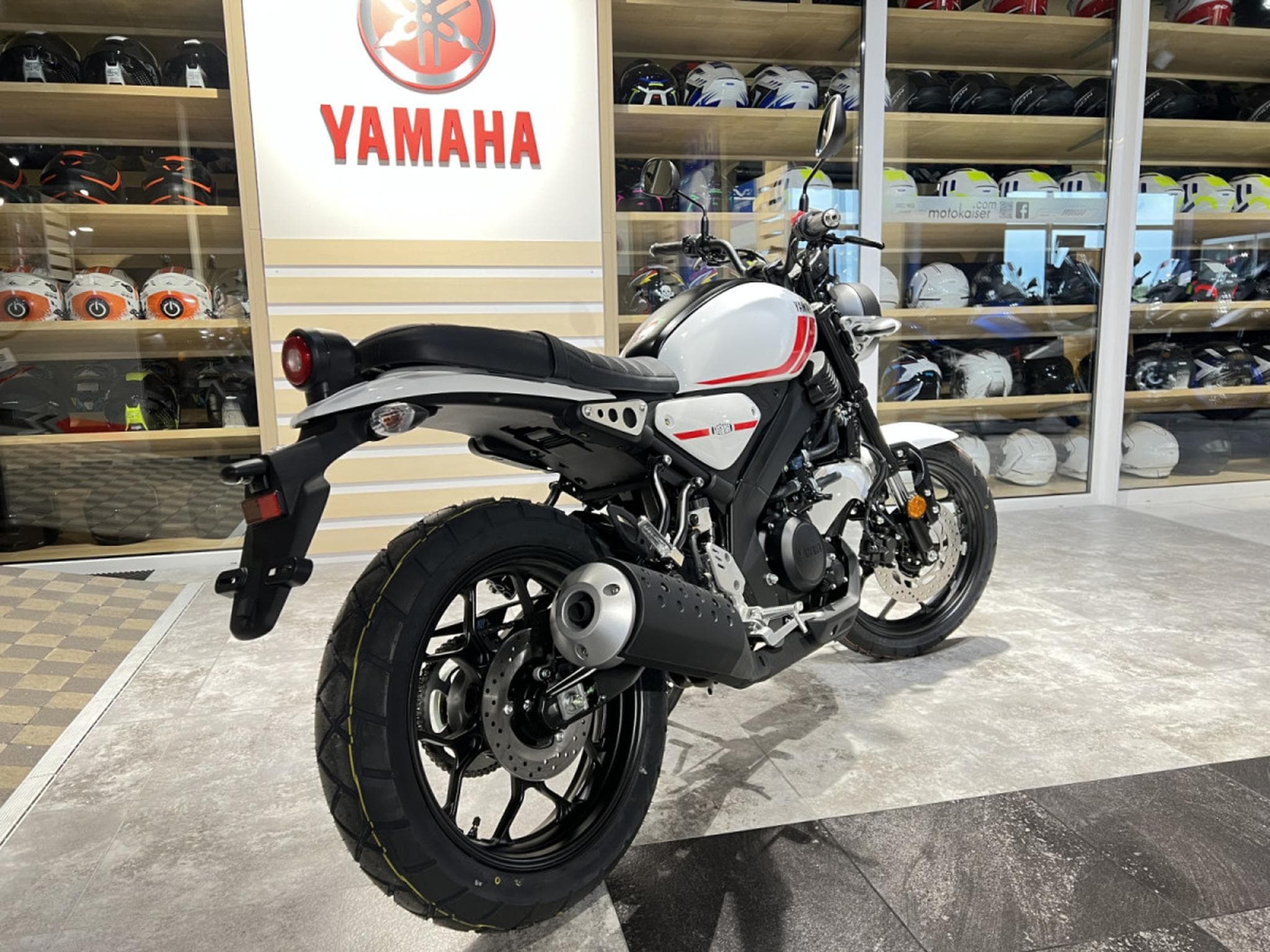 Yamaha XSR (2026) - Photo 3