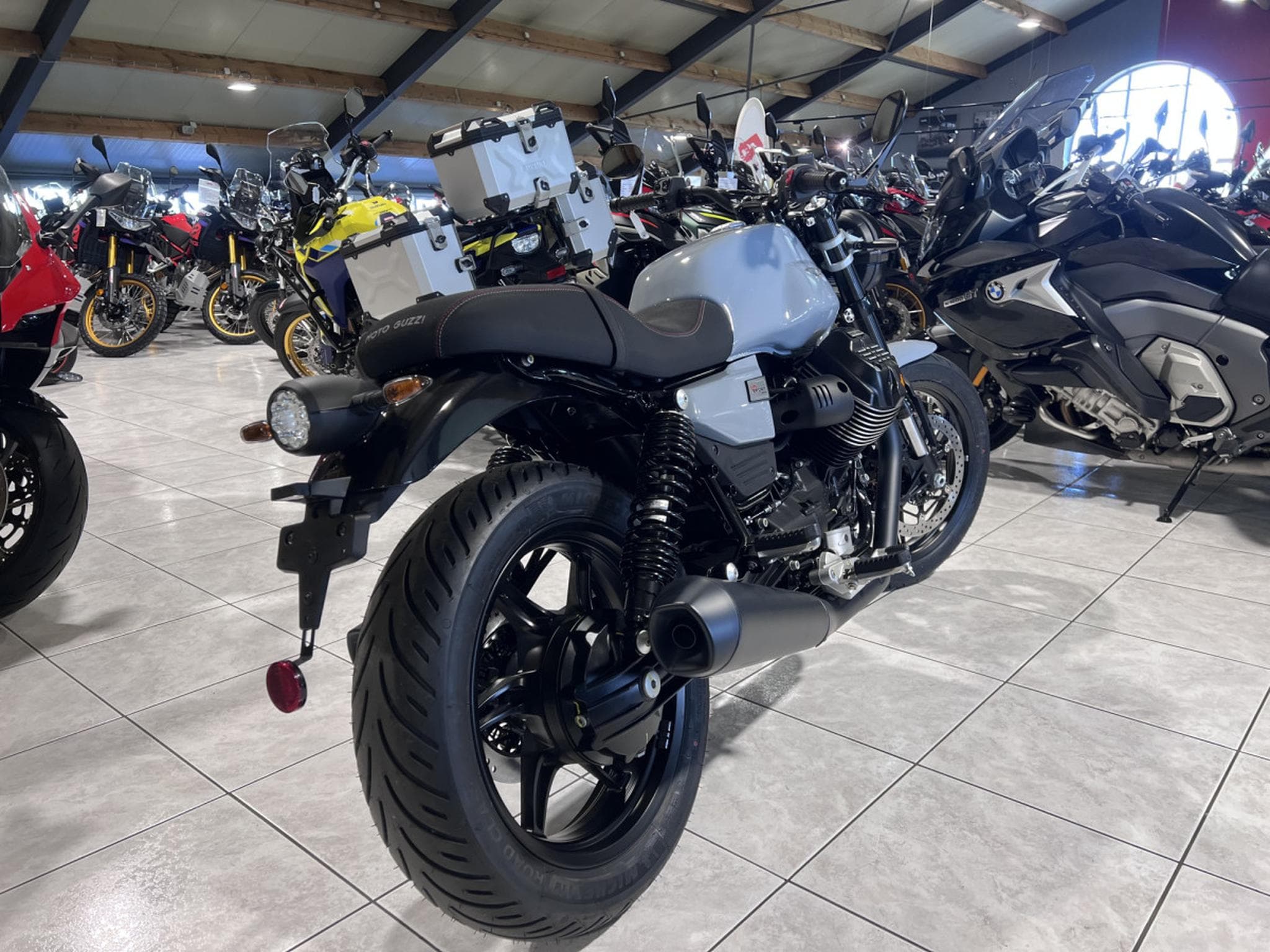 Moto Guzzi V7 SPORT (2026) - Photo 3