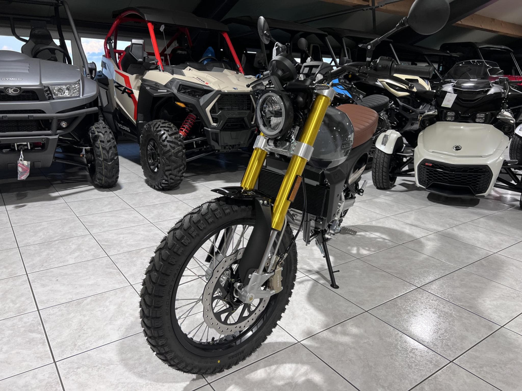 Fantic Caballero DELUXE (2026) - Photo 2