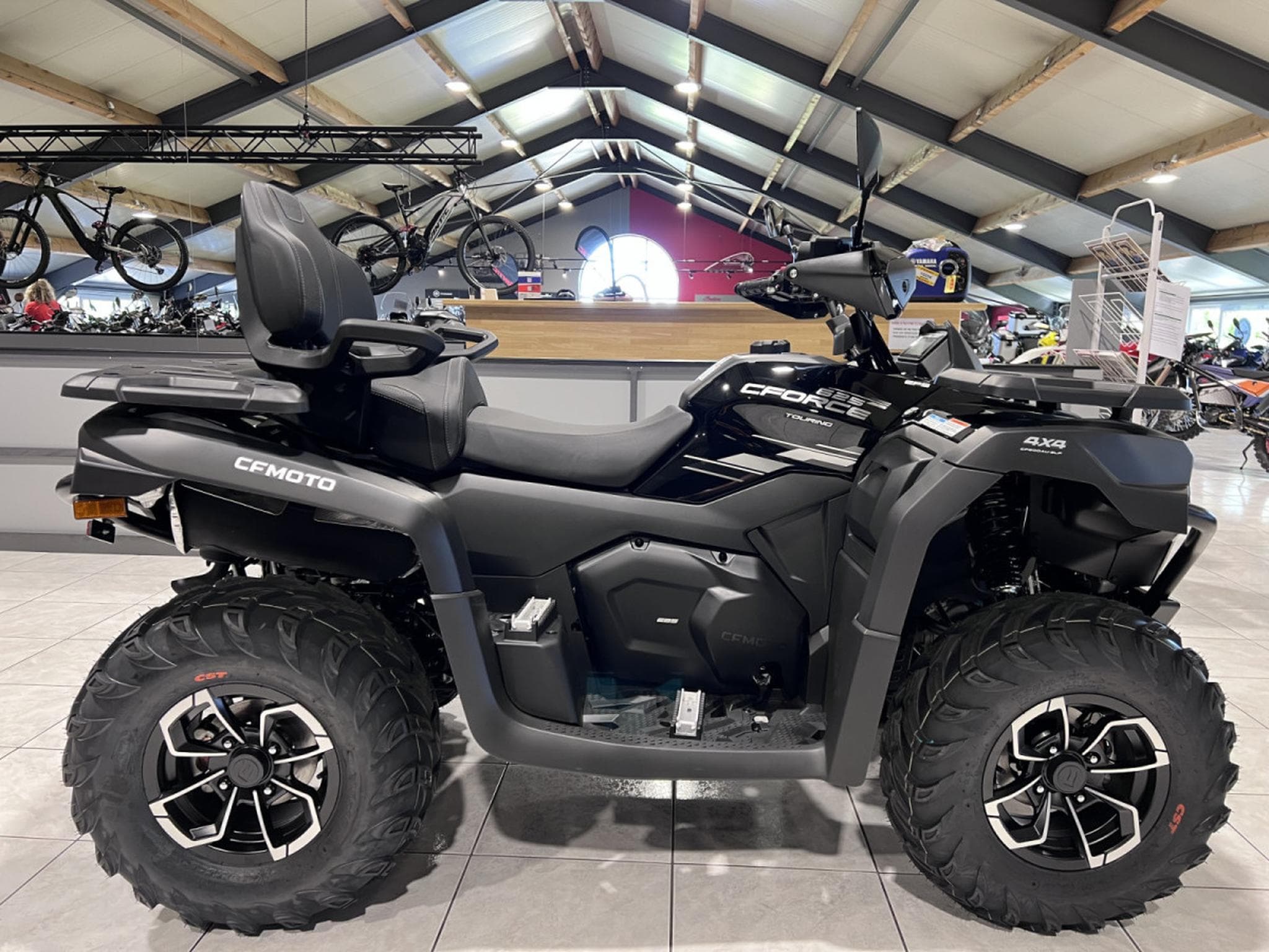 CF Moto CForce 625 Touring Agri ABS  T3 (2026) - Photo 1