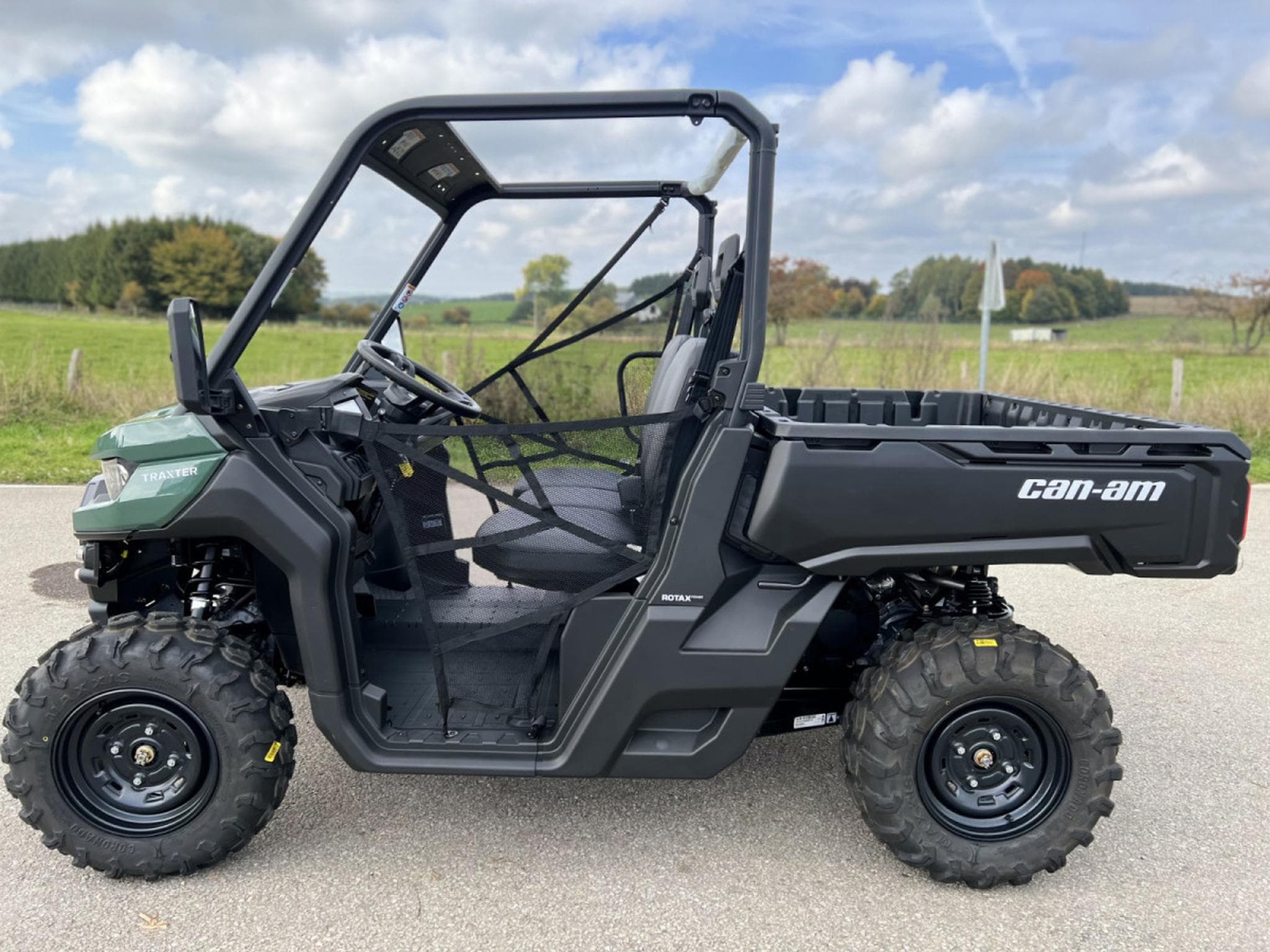 BRP Can-Am Traxter MY25 BASE HD9 T 60 km/h (2026) - Photo 4