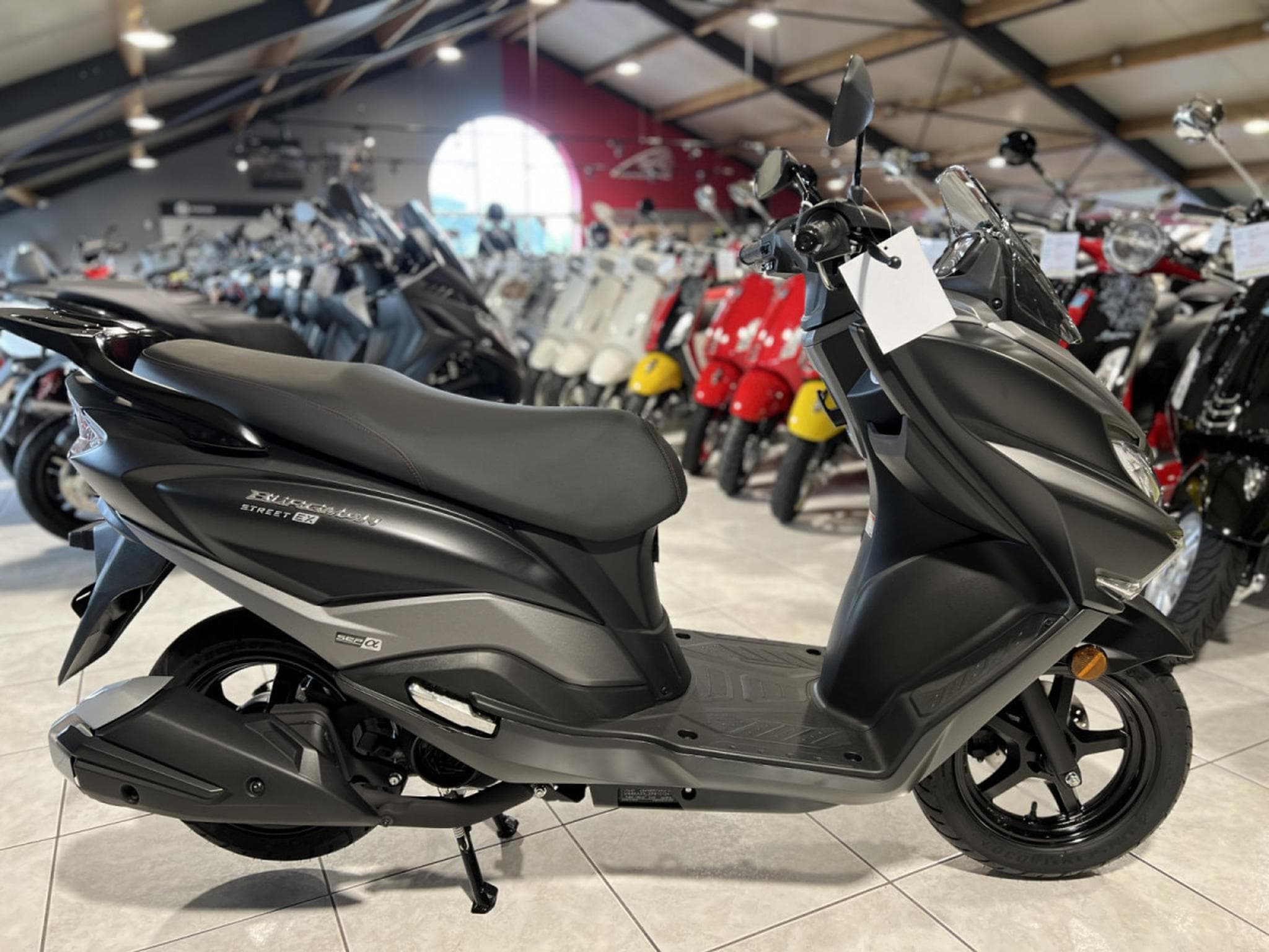 Suzuki Burgman 125 (2026) - Photo 2