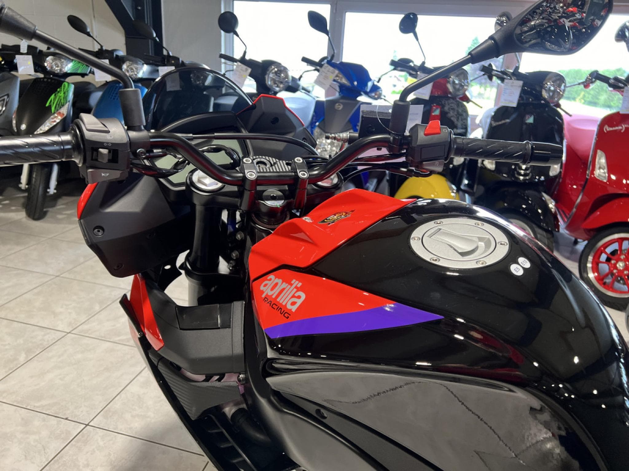 Aprilia Tuono 125 Rabaissée 550-065-35 (2026) - Foto 6