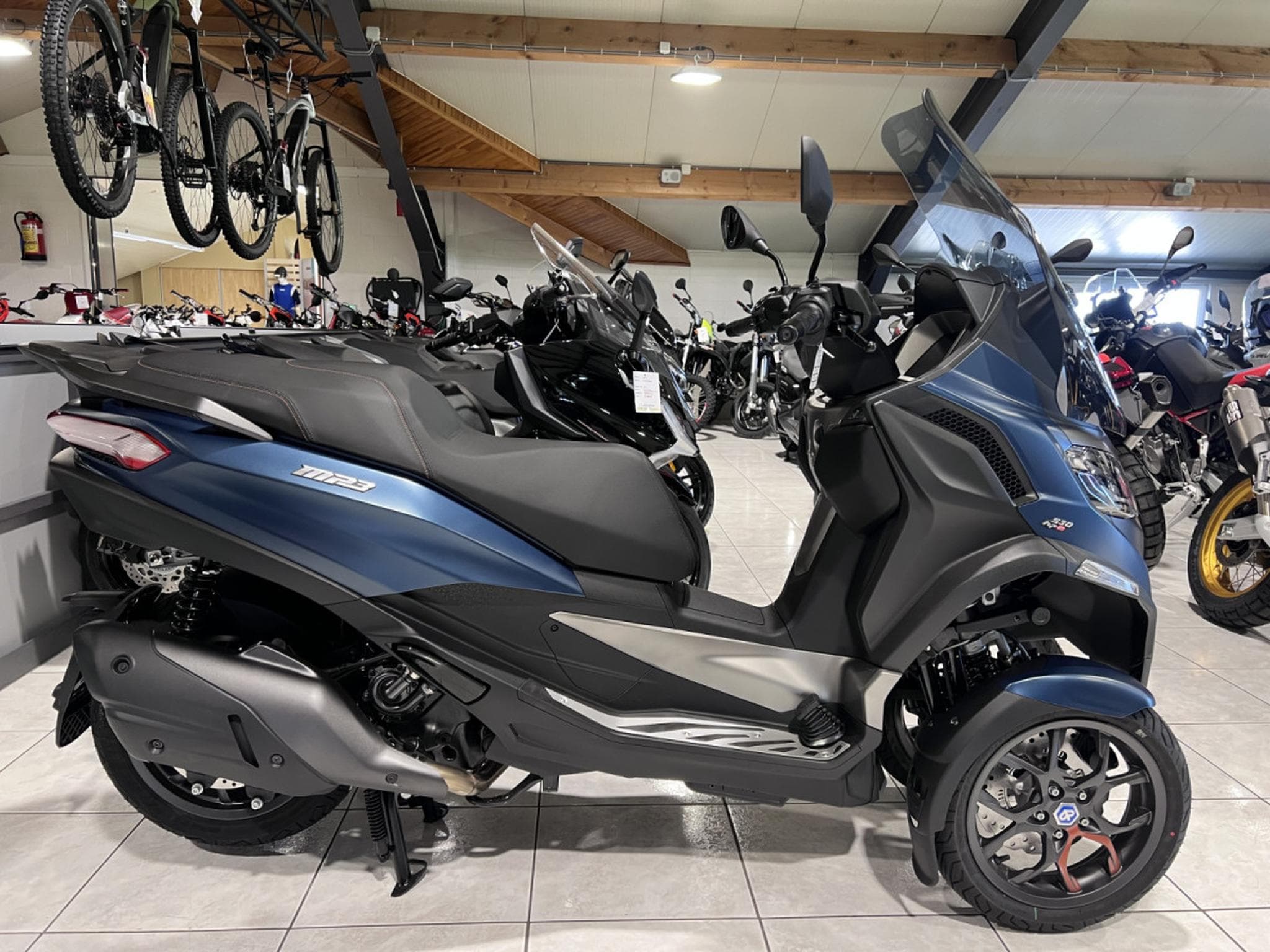 Piaggio MP3 (2026) - Photo 1