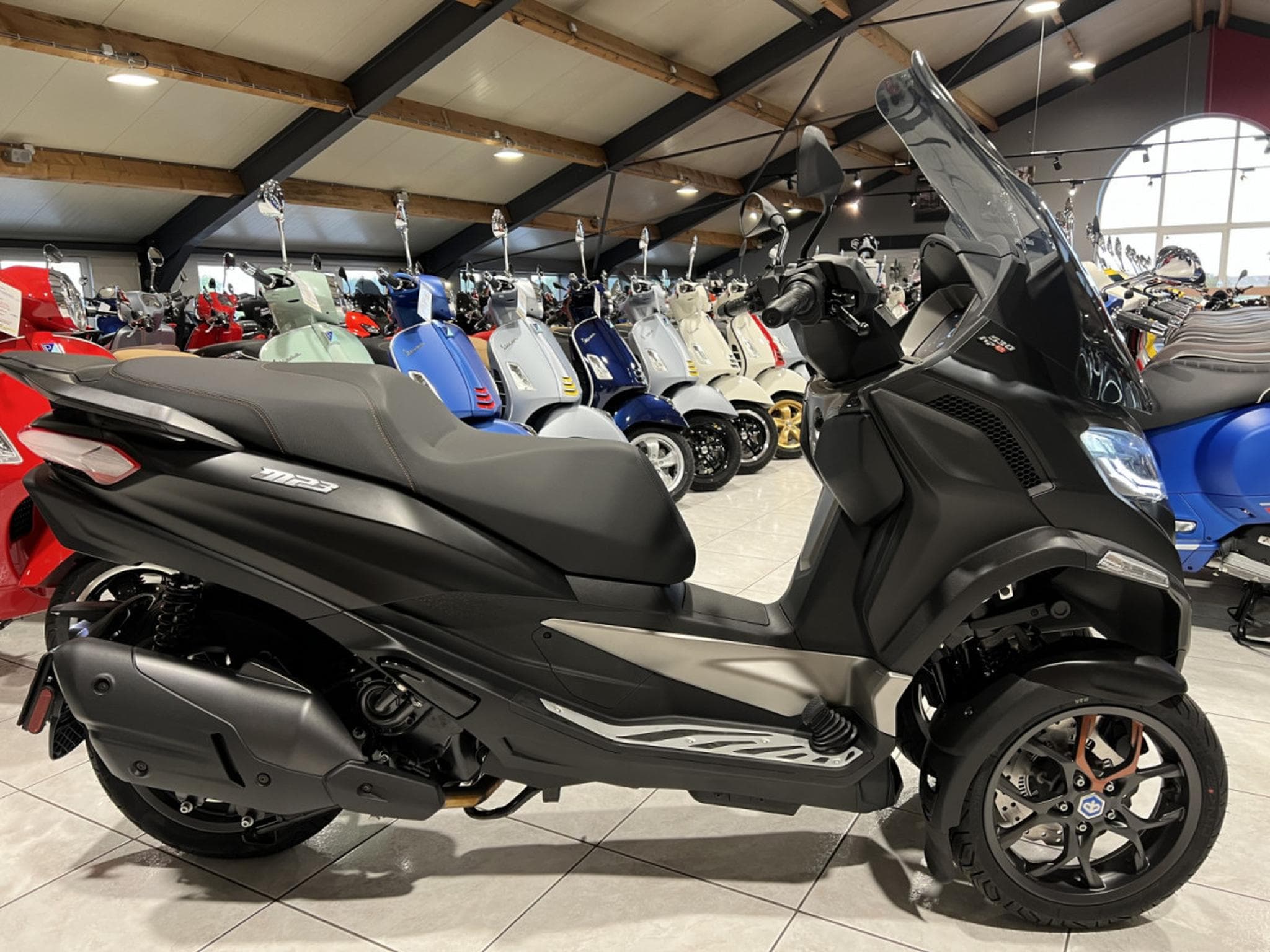 Piaggio MP3 (2026) - Photo 1