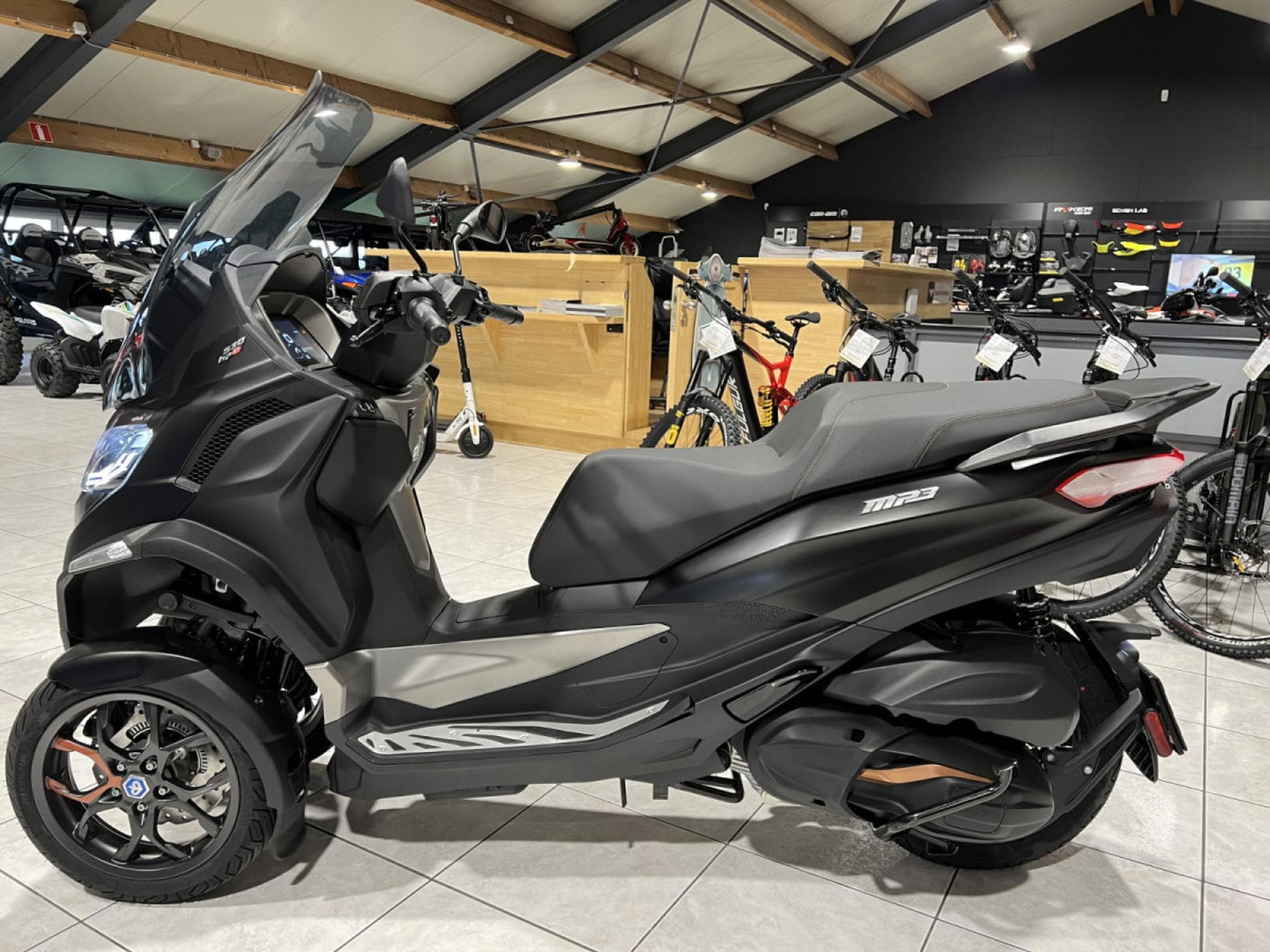 Piaggio MP3 (2026) - Photo 4