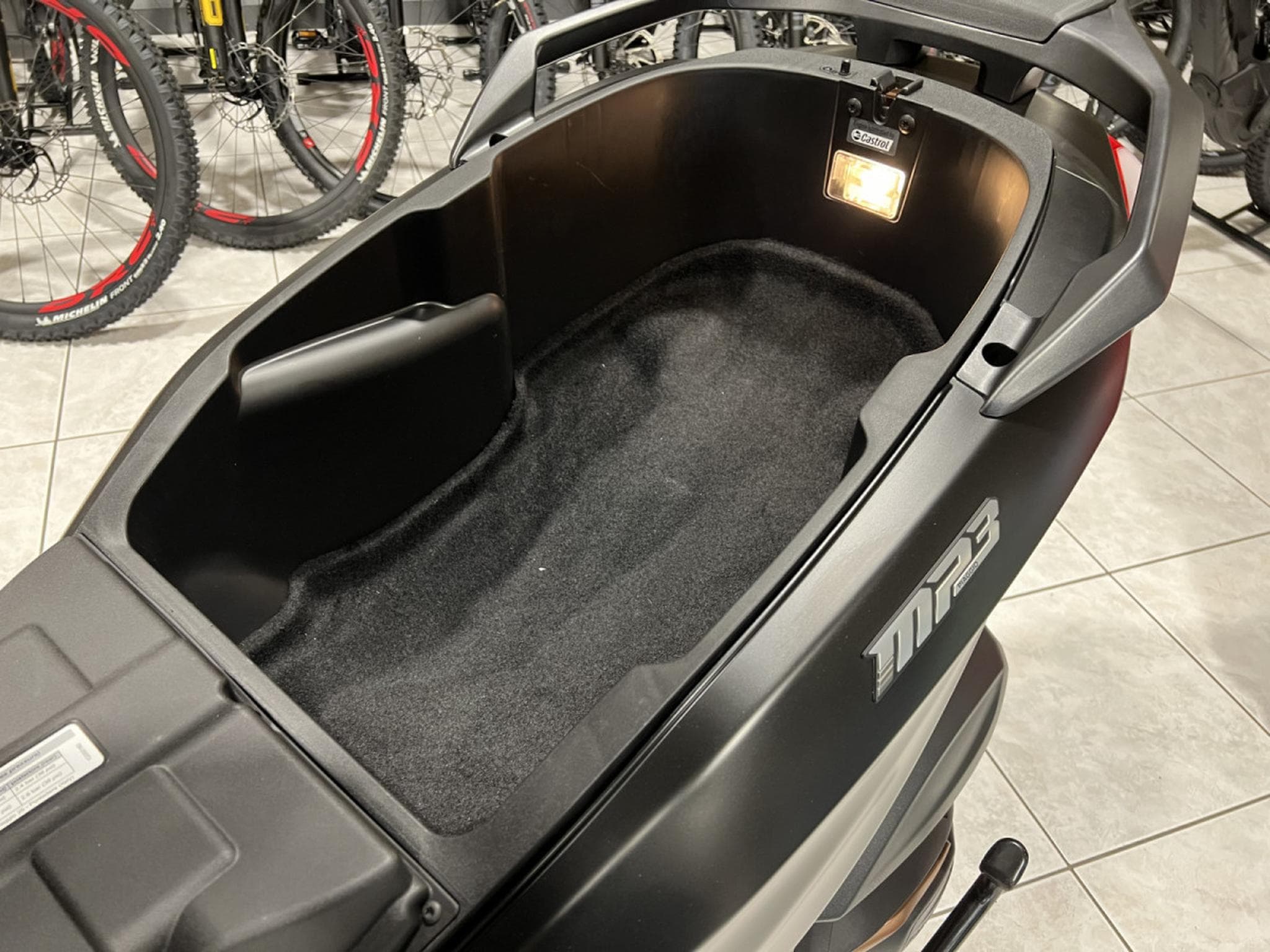Piaggio MP3 (2026) - Photo 7