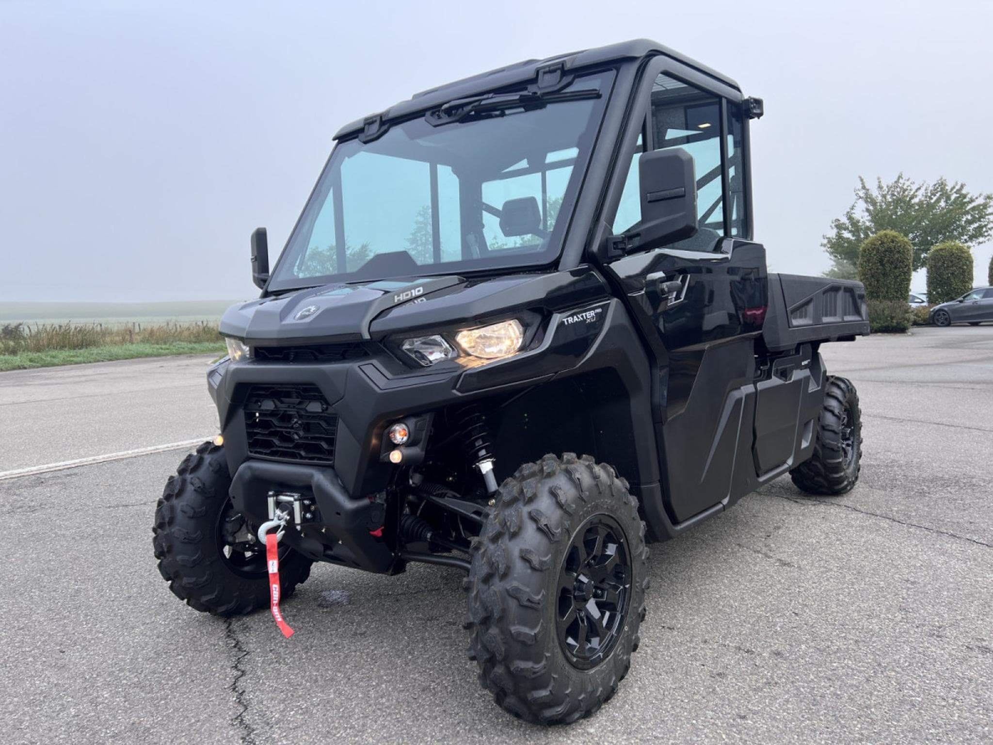 BRP Can-Am Traxter MY25 PRO DPS HD10 T1b + 60km/h noir  Cabine Luxe inclus. (2026) - Photo 2