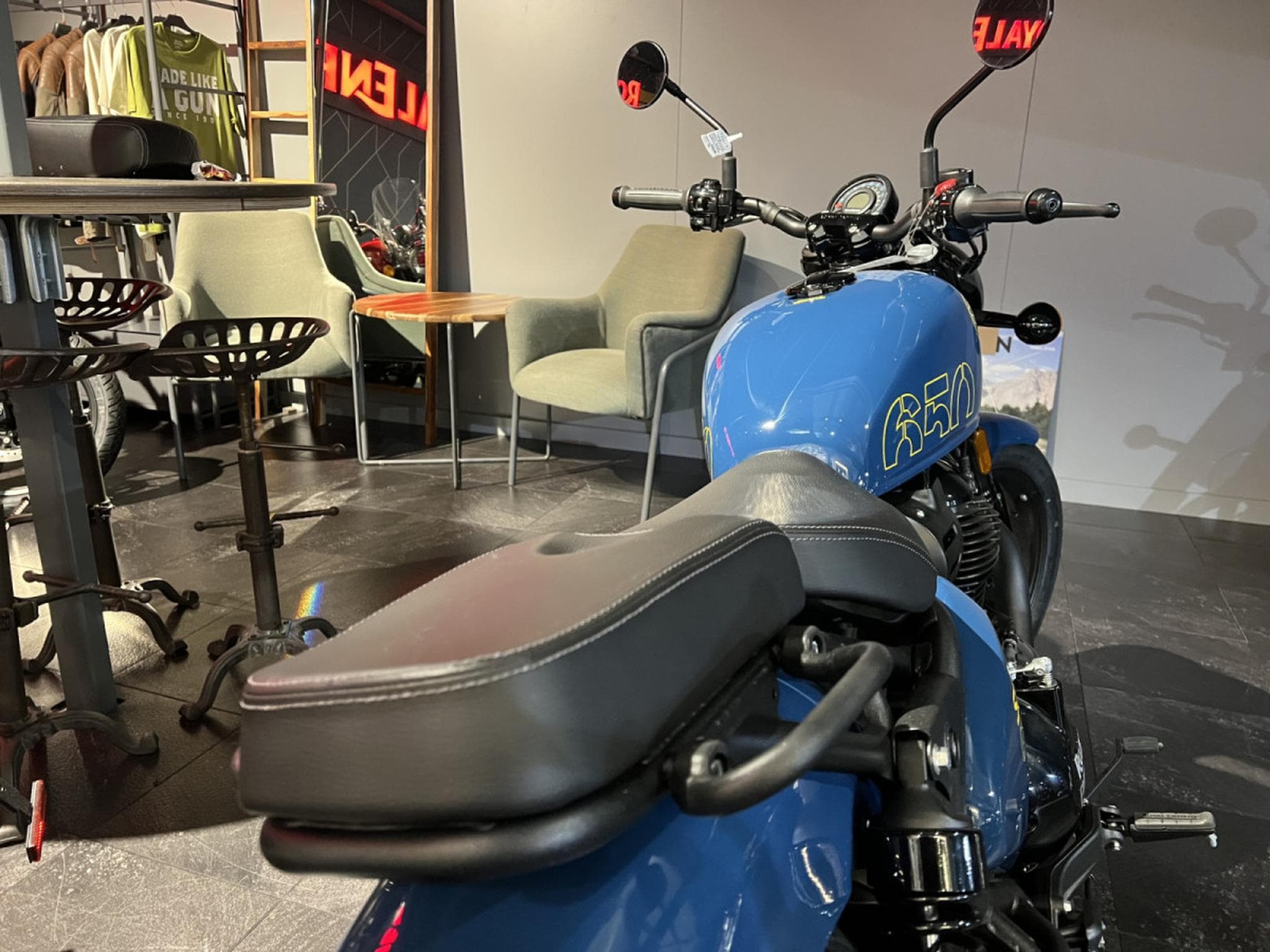 Royal Enfield Shotgun 650 plasma blue (2026) - Photo 4