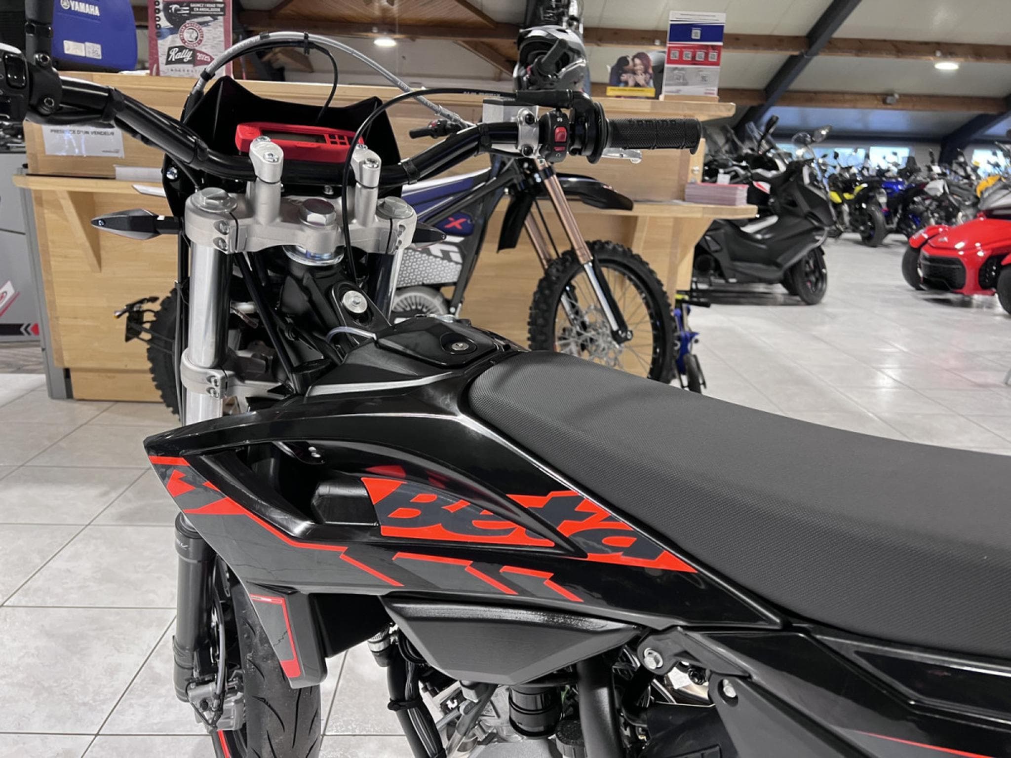 Beta RR Motard 50 2T SPORT SHORT (2026) - Photo 6