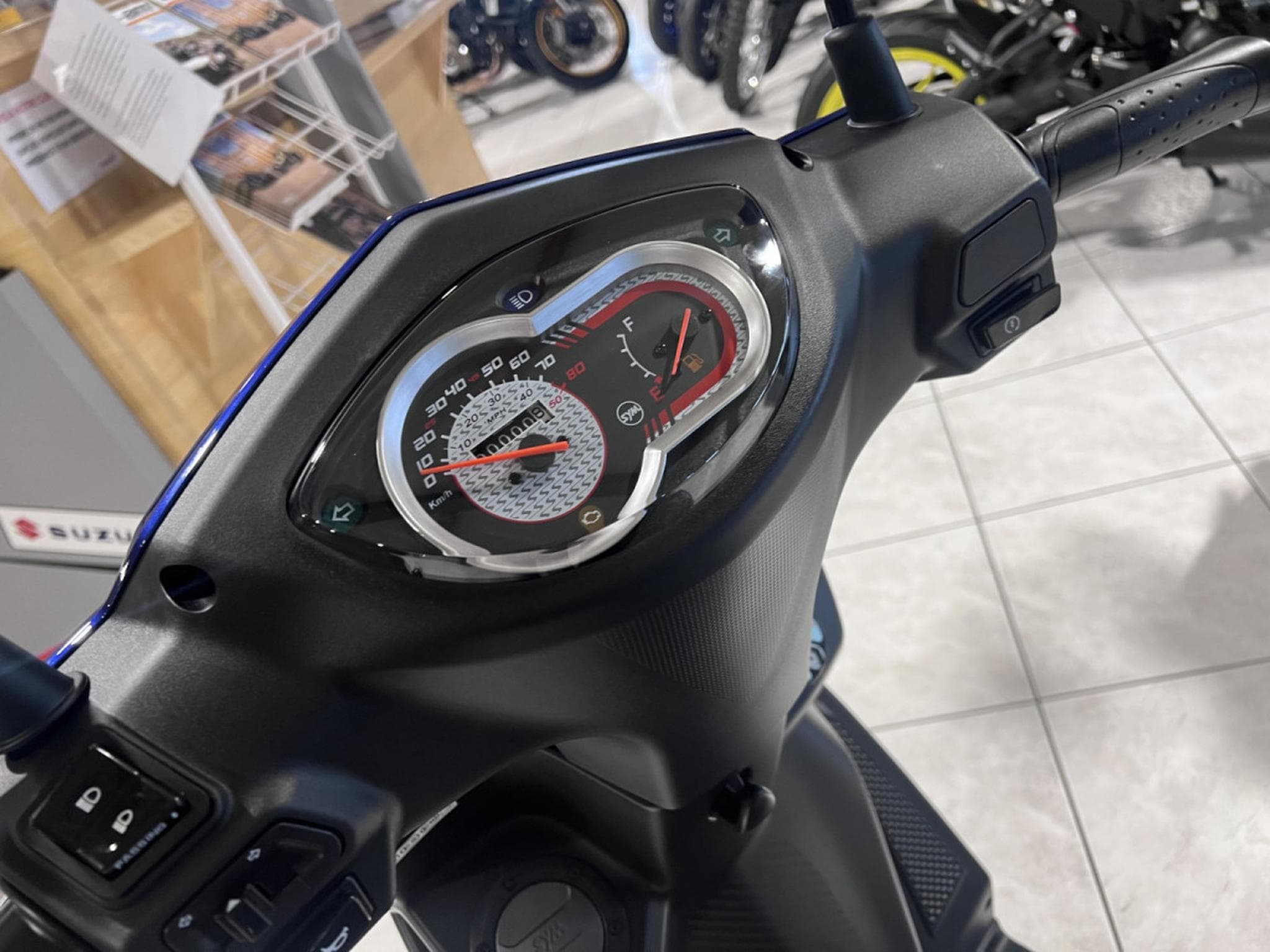 SYM Orbit III 50 Classe A 25 Km/h (2026) - Photo 6