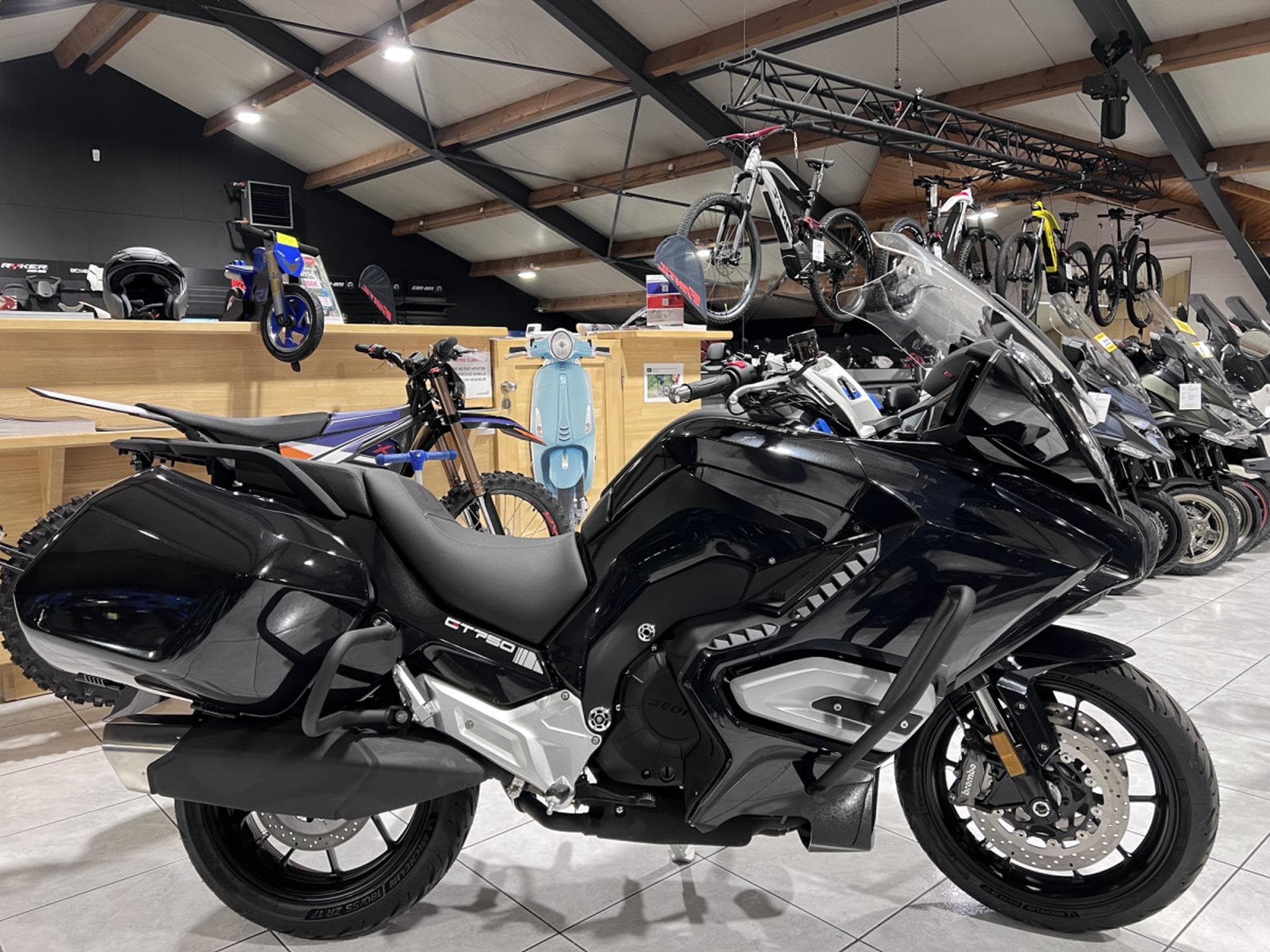Mash GT750 (2026) - Photo 1