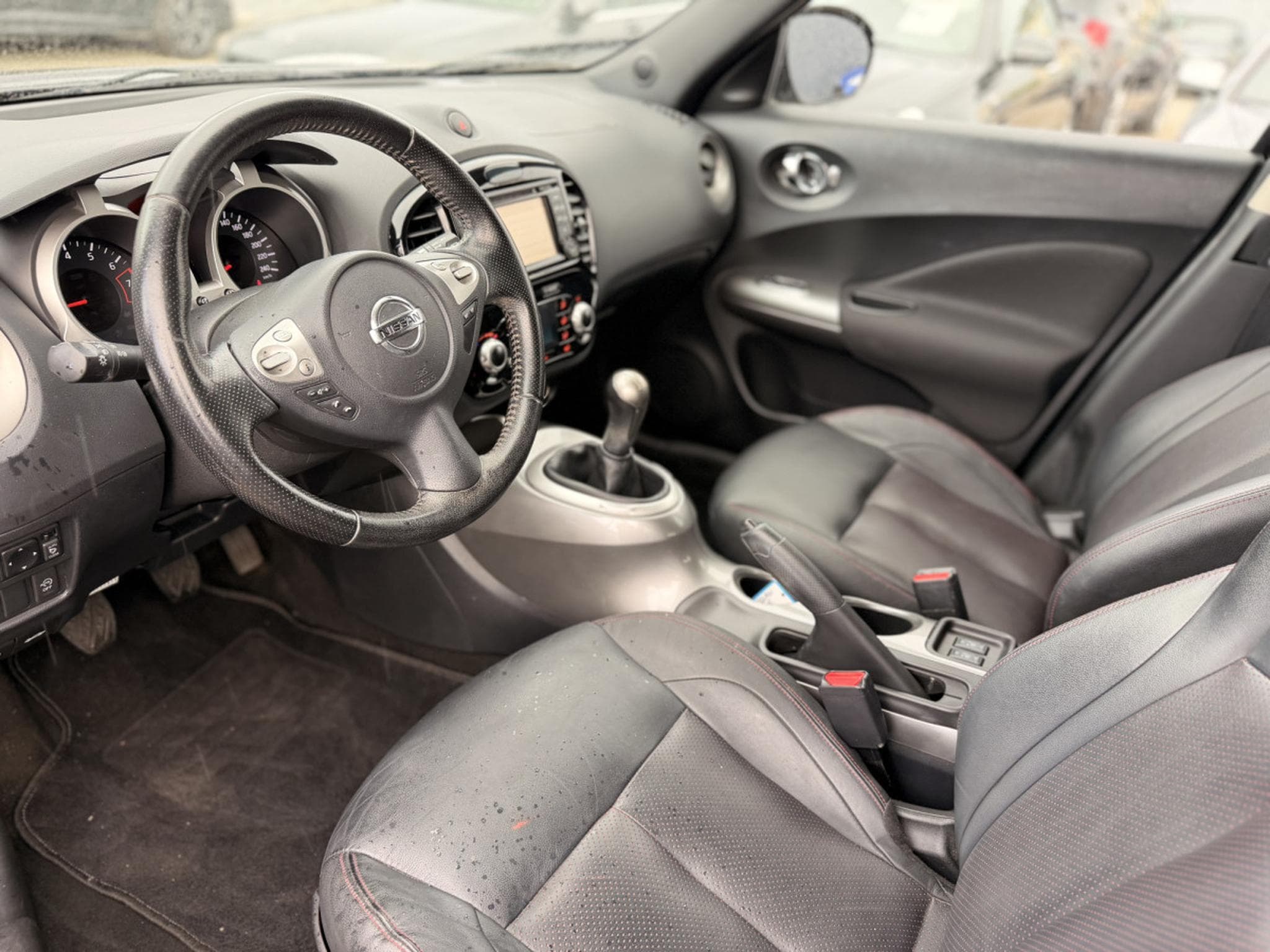 Nissan Juke 1.6 N-connecta 115 (2014) - Photo 7